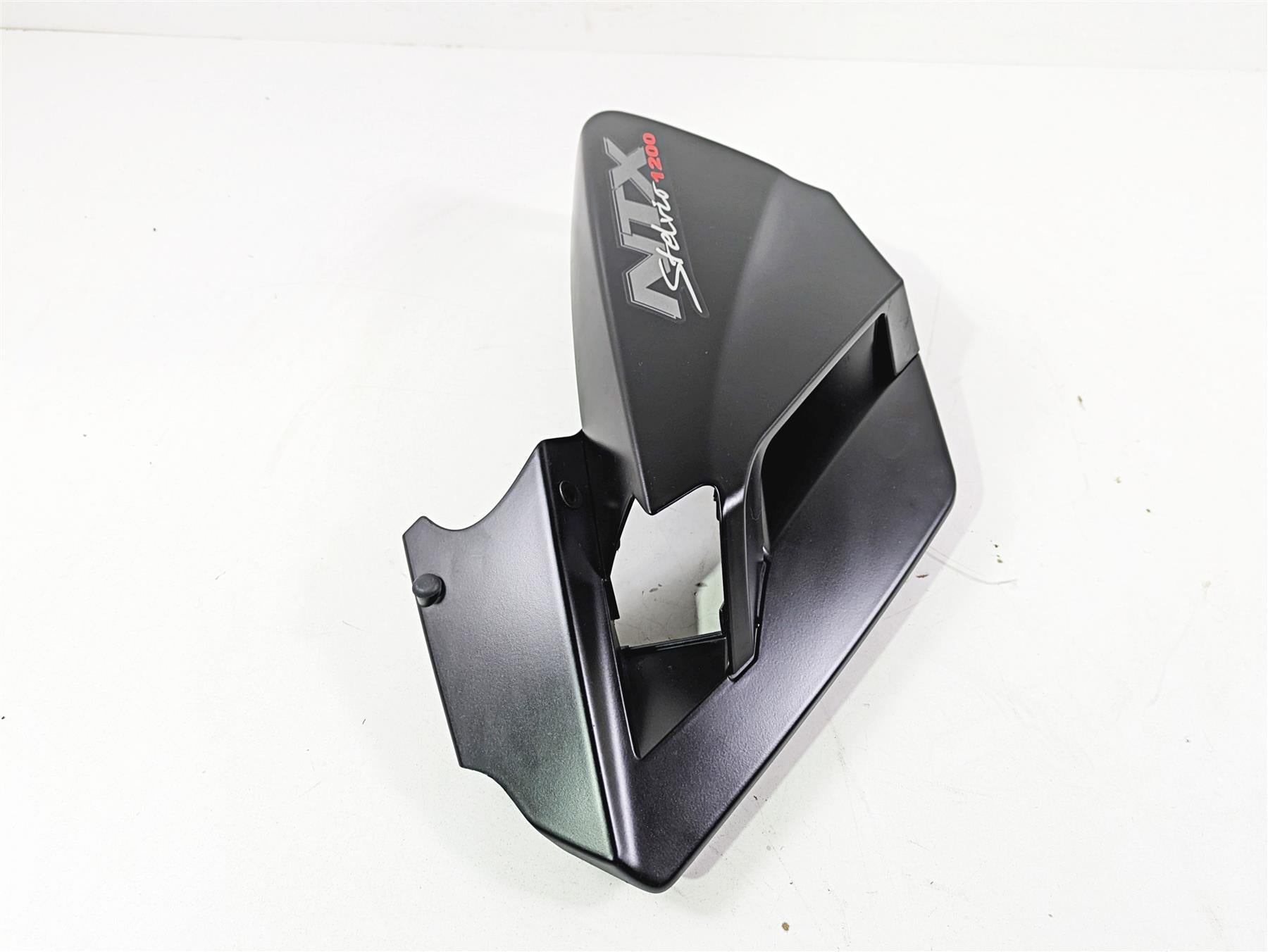 2016 Moto Guzzi Stelvio 1200 8V NTX Left Under Tank Side Cover Set 897638 897640 {{ shop.shopifyCountryName }} - Mototech271