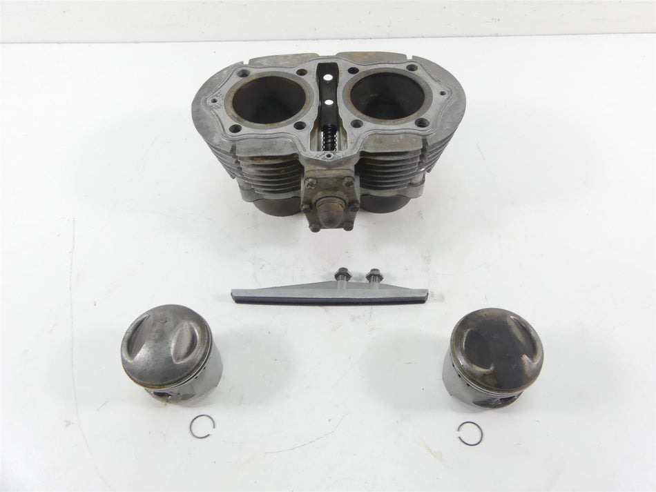 1978 Yamaha XS650 SE Special Cylinder Jugs & Piston Set 306-11310-01-00 {{ shop.shopifyCountryName }} - Mototech271