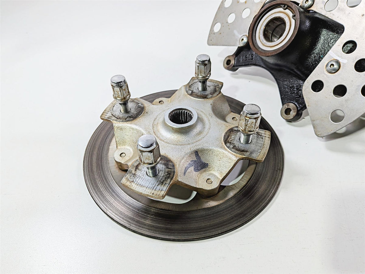 2021 Yamaha YXZ1000R EPS SS SE Front Right Knee Assembly B5H-F3502-00-00 {{ shop.shopifyCountryName }} - Mototech271