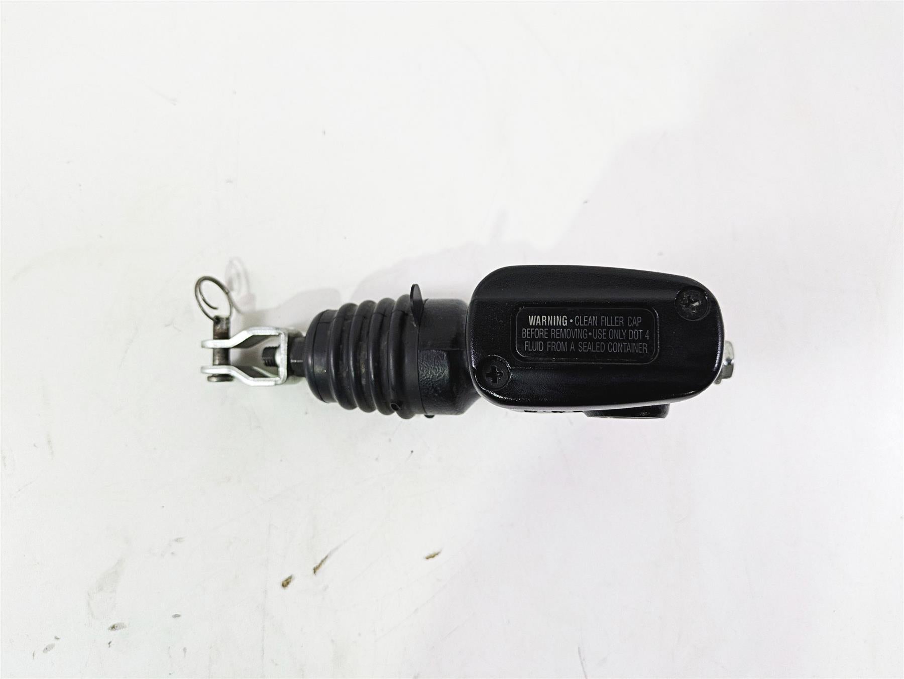 2021 Harley Softail FXST Standard Rear Brake Master Cylinder 5/8" 41700460 {{ shop.shopifyCountryName }} - Mototech271