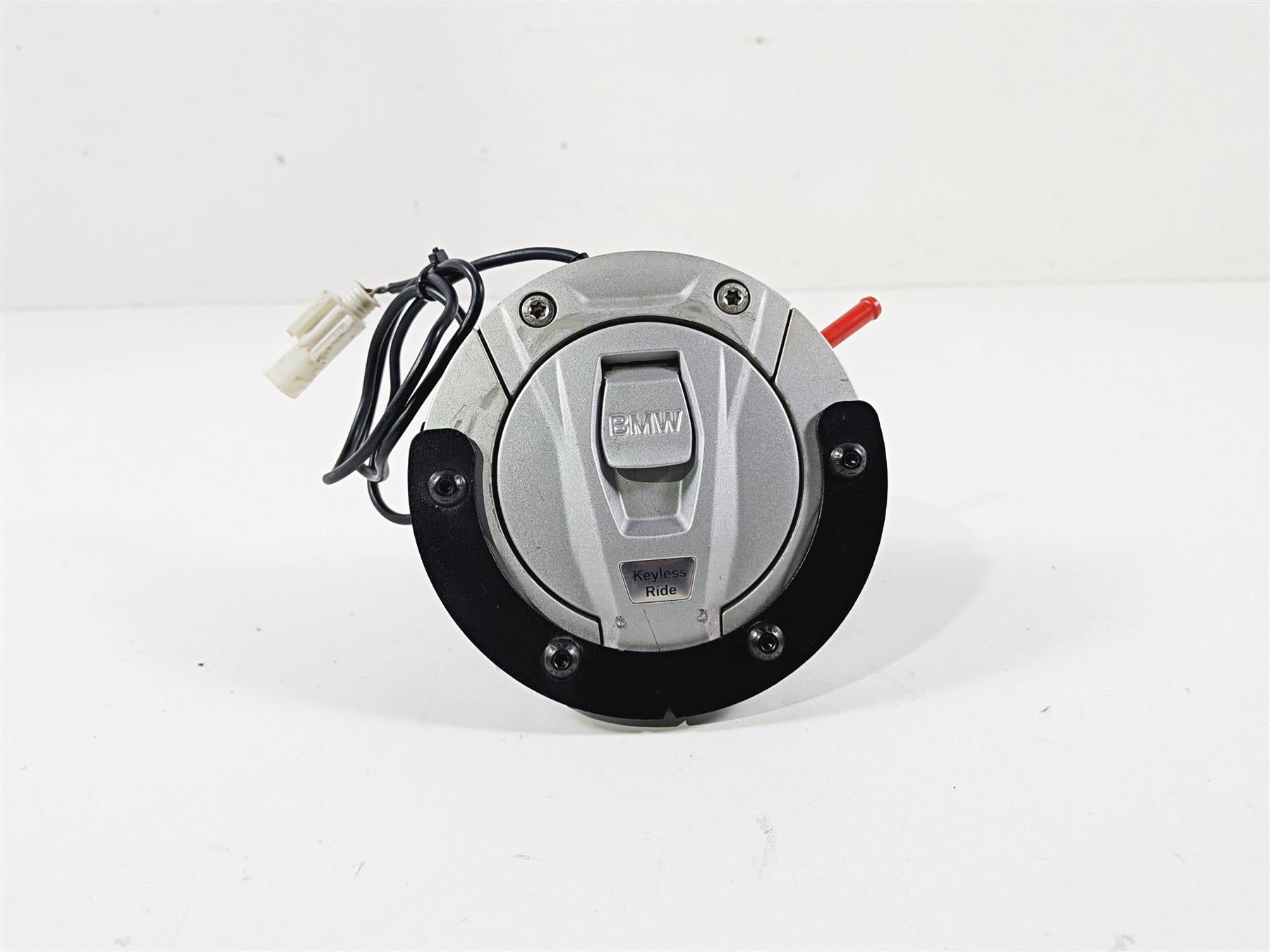 2016 BMW R1200RT RT RTW K52 Keyless Ride Fuel Gas Cap Lid 16118552106 {{ shop.shopifyCountryName }} - Mototech271