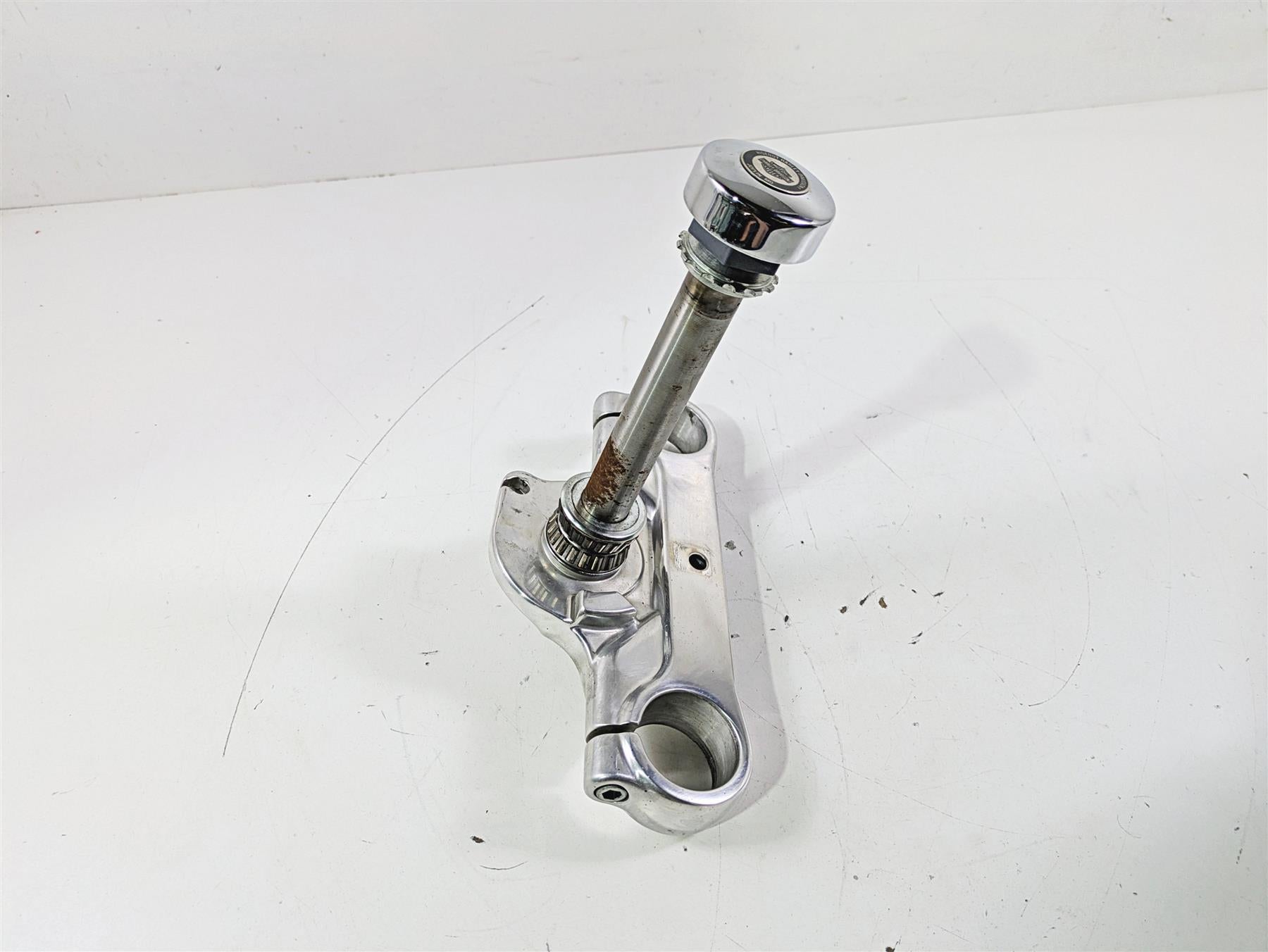 2011 Harley FXDC Dyna Super Glide Lower Triple Tree Clamp 49mm 45867-08 {{ shop.shopifyCountryName }} - Mototech271