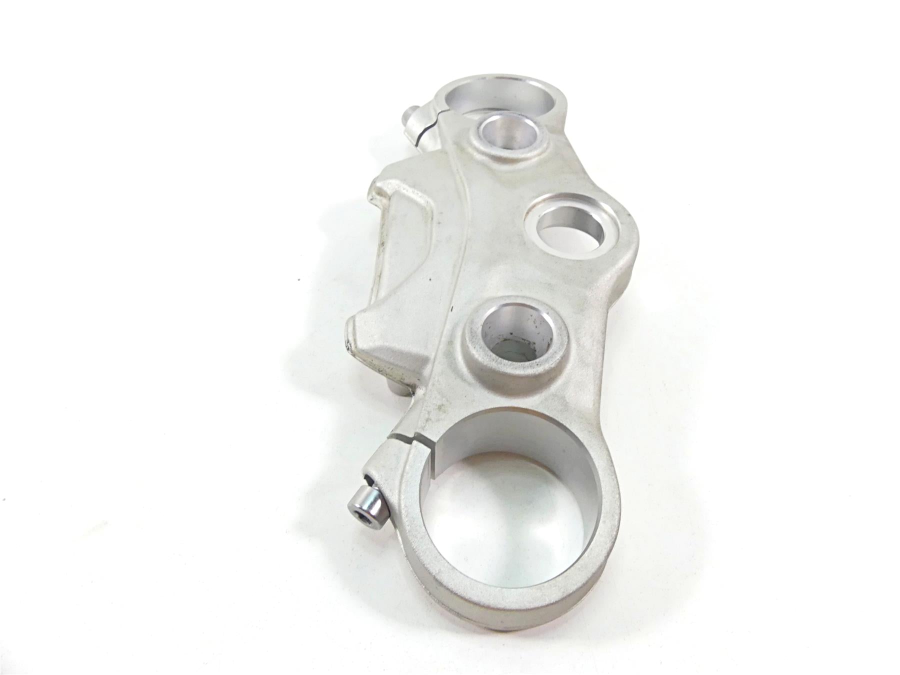 2022 Triumph Speed Triple 1200 RS Upper Triple Tree Steering Clamp 52mm T2045129 {{ shop.shopifyCountryName }} - Mototech271