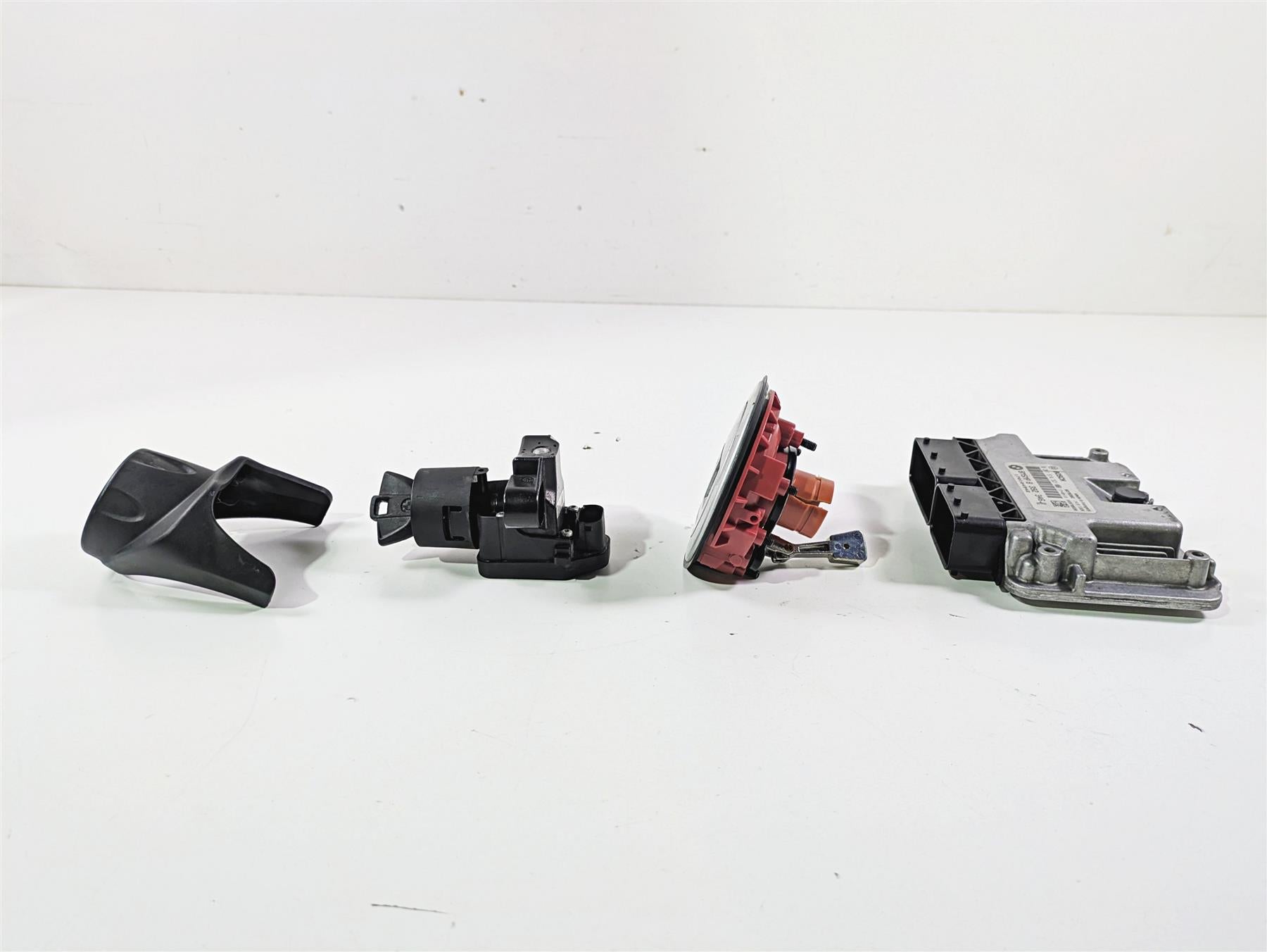 2018 BMW R nineT Urban GS K33 Cdi Ecm Ignition Switch Cap Set - Read 13618392346 {{ shop.shopifyCountryName }} - Mototech271