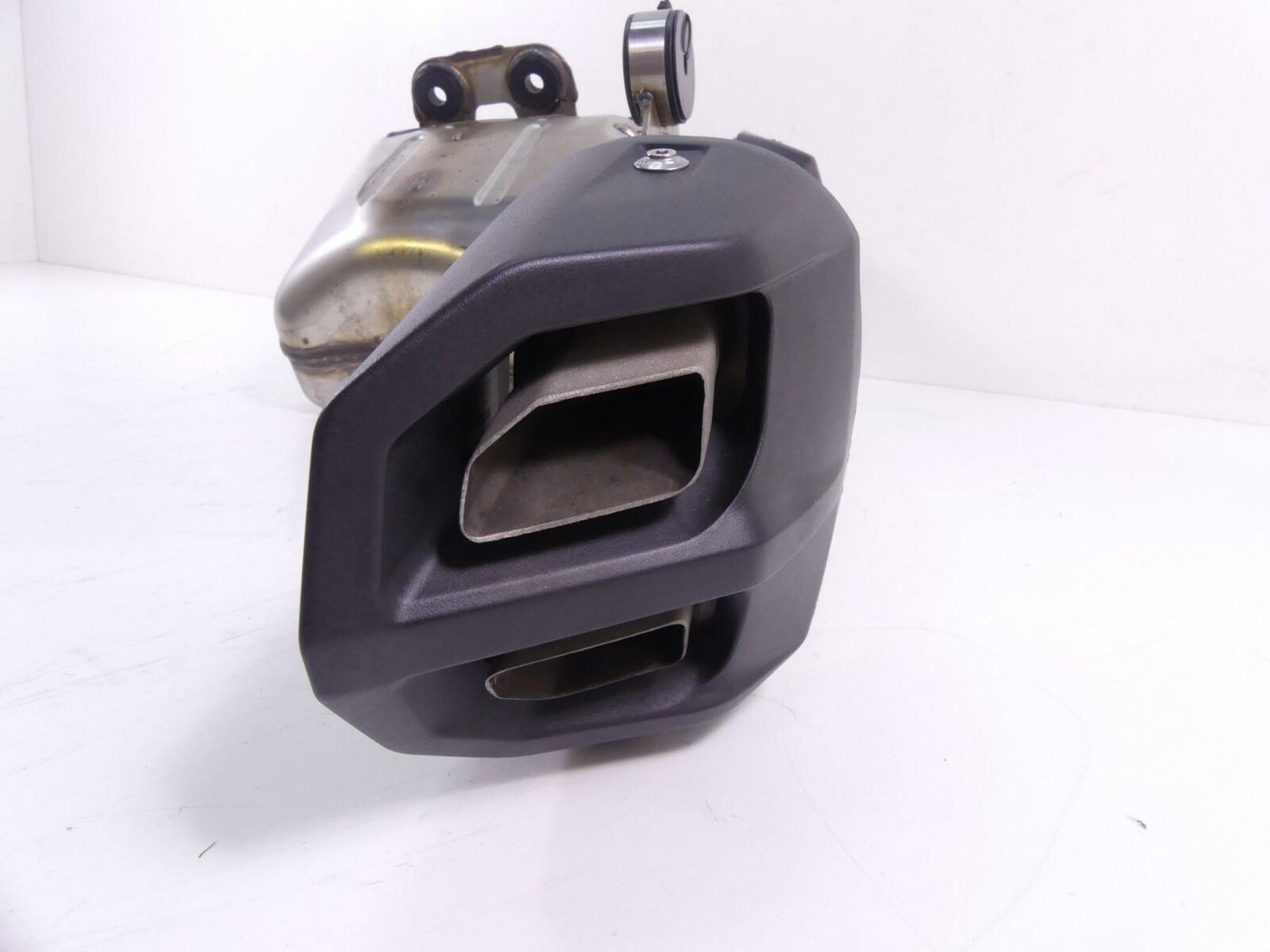 2020 BMW F900 R F900R K83 Exhaust Pipe Silencer Muffler 8358800 8565022 {{ shop.shopifyCountryName }} - Mototech271