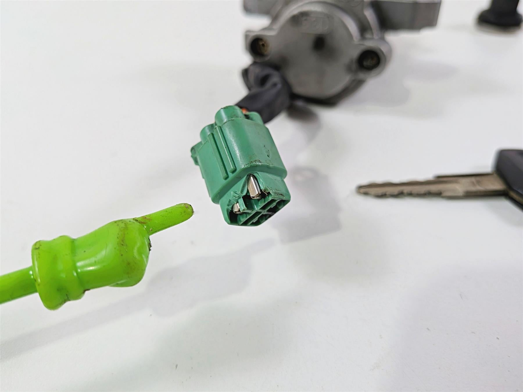 2005 Suzuki VZ800 M50 Boulevard Ignition Switch Key Lock Set - Read 37100-41880 {{ shop.shopifyCountryName }} - Mototech271