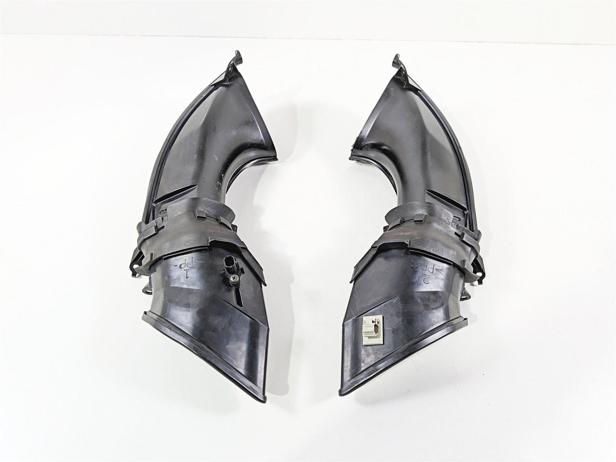 2008 Yamaha YZF R1 RN19 Air Intake Inlet Duct Scoop Ram Set 4C8-2838R-00 {{ shop.shopifyCountryName }} - Mototech271