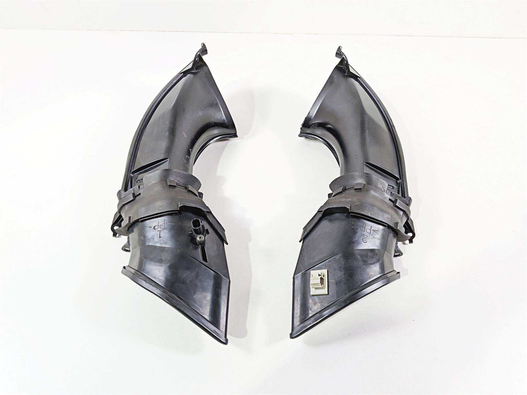 2008 Yamaha YZF R1 RN19 Air Intake Inlet Duct Scoop Ram Set 4C8-2838R-00 {{ shop.shopifyCountryName }} - Mototech271