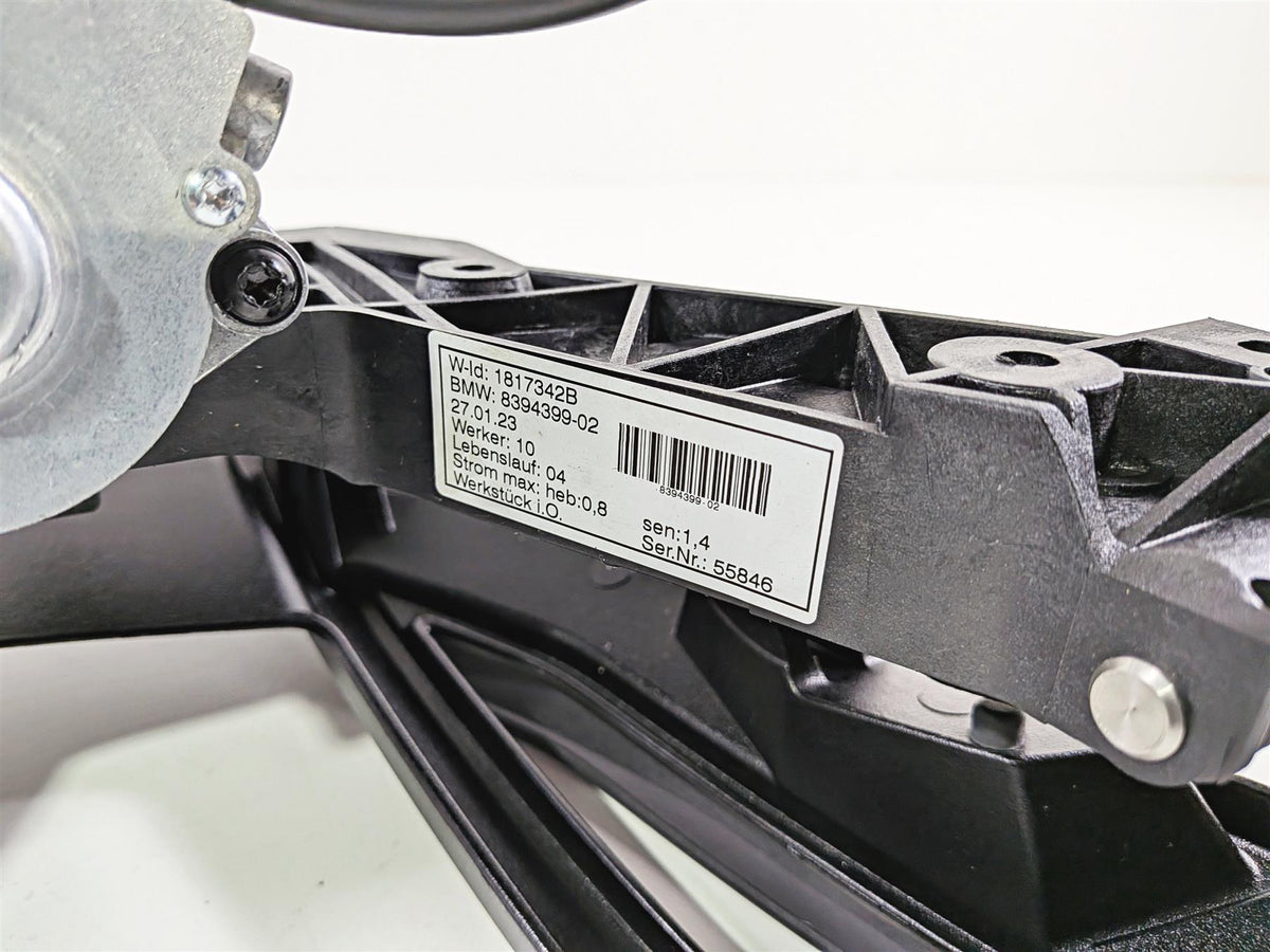 2023 BMW R1250RT RTP K52 Windshield Mount & Adjustment Motor 46638394399 {{ shop.shopifyCountryName }} - Mototech271