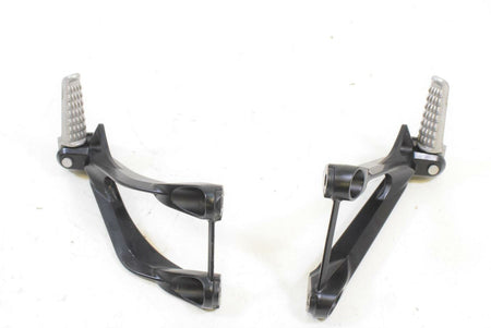 2007 Kawasaki ZX6R ZX636 ZX6 Ninja Rear Passenger Footpeg Set 35063-0145-W9 {{ shop.shopifyCountryName }} - Mototech271