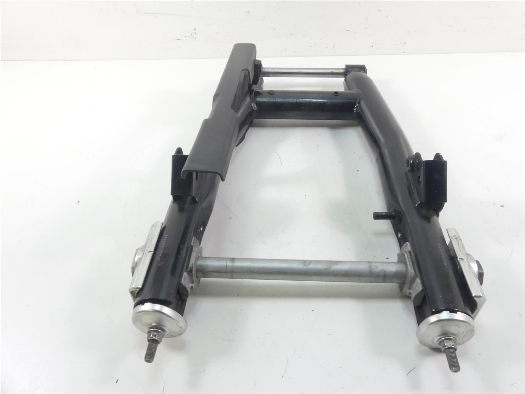 2007 Ducati Sport Classic GT1000 Rear Swingarm Swing Arm 25mm Axle 37010742AB {{ shop.shopifyCountryName }} - Mototech271