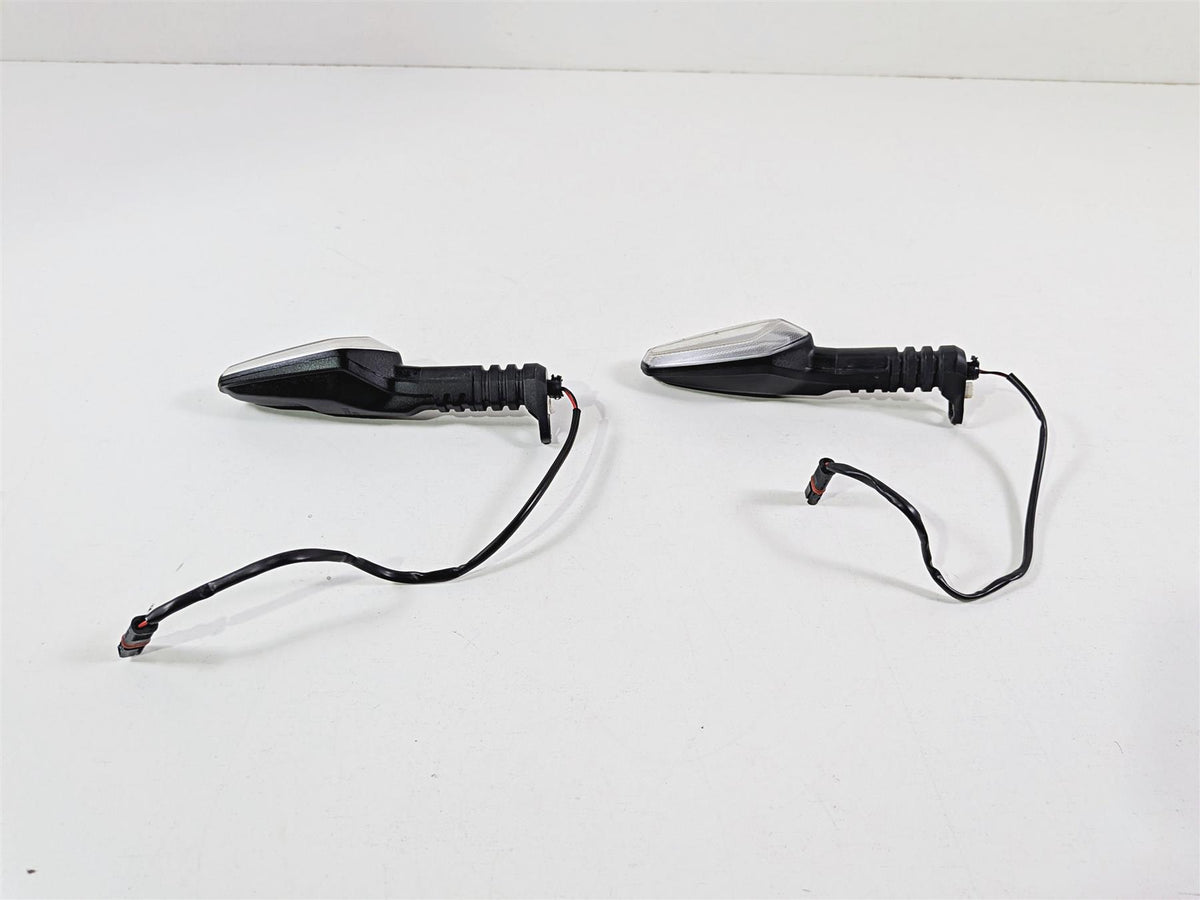2023 BMW F850GS K81 Front Led Blinker Turn Signal Set 63138557204 {{ shop.shopifyCountryName }} - Mototech271