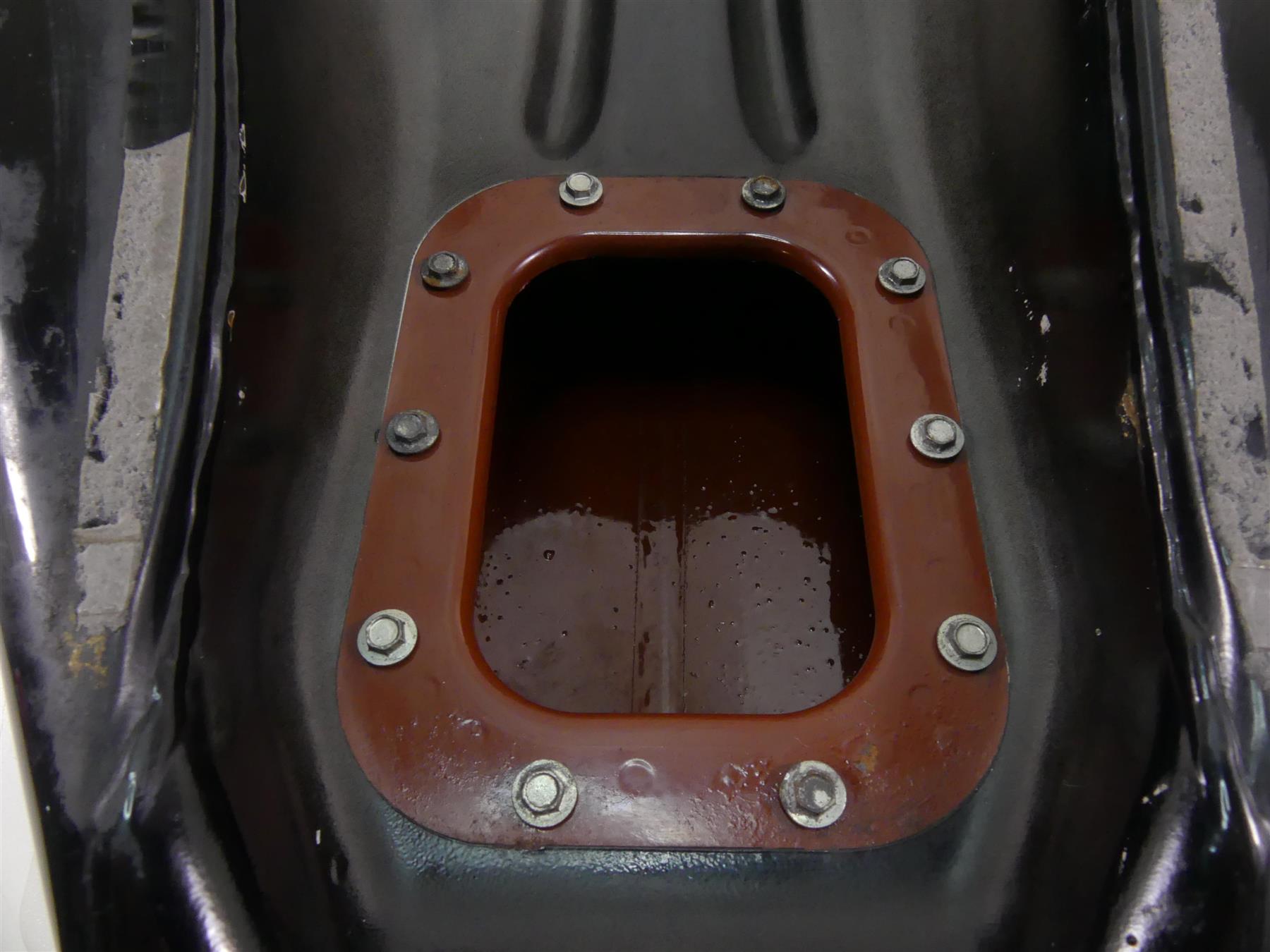 2013 Victory Cross Country Black Fuel Gas Petrol Tank -Read 1016149 9999999 {{ shop.shopifyCountryName }} - Mototech271