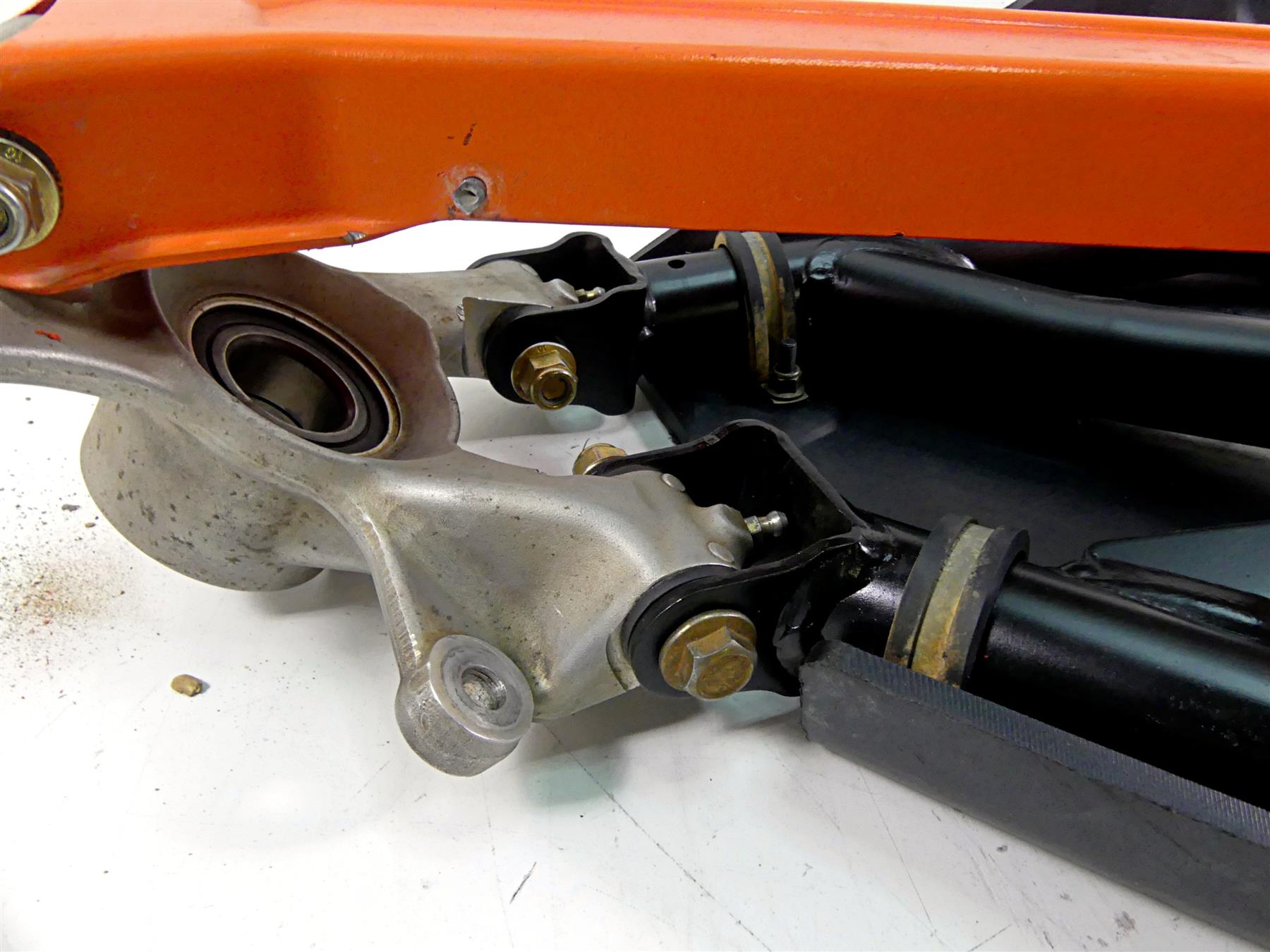2021 Can Am Maverick Sport 1000R XRC Left Rear Knee Assembly 706003893 {{ shop.shopifyCountryName }} - Mototech271