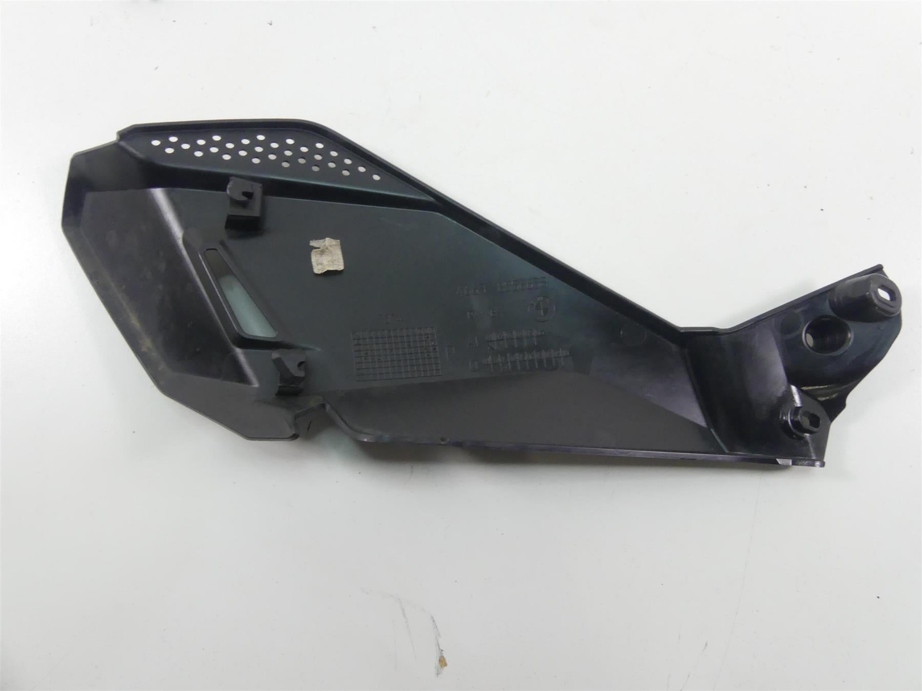 2019 BMW R1250GS K50 Under Tank Molded Leg Fairing Set 46638556637 46638556638 {{ shop.shopifyCountryName }} - Mototech271