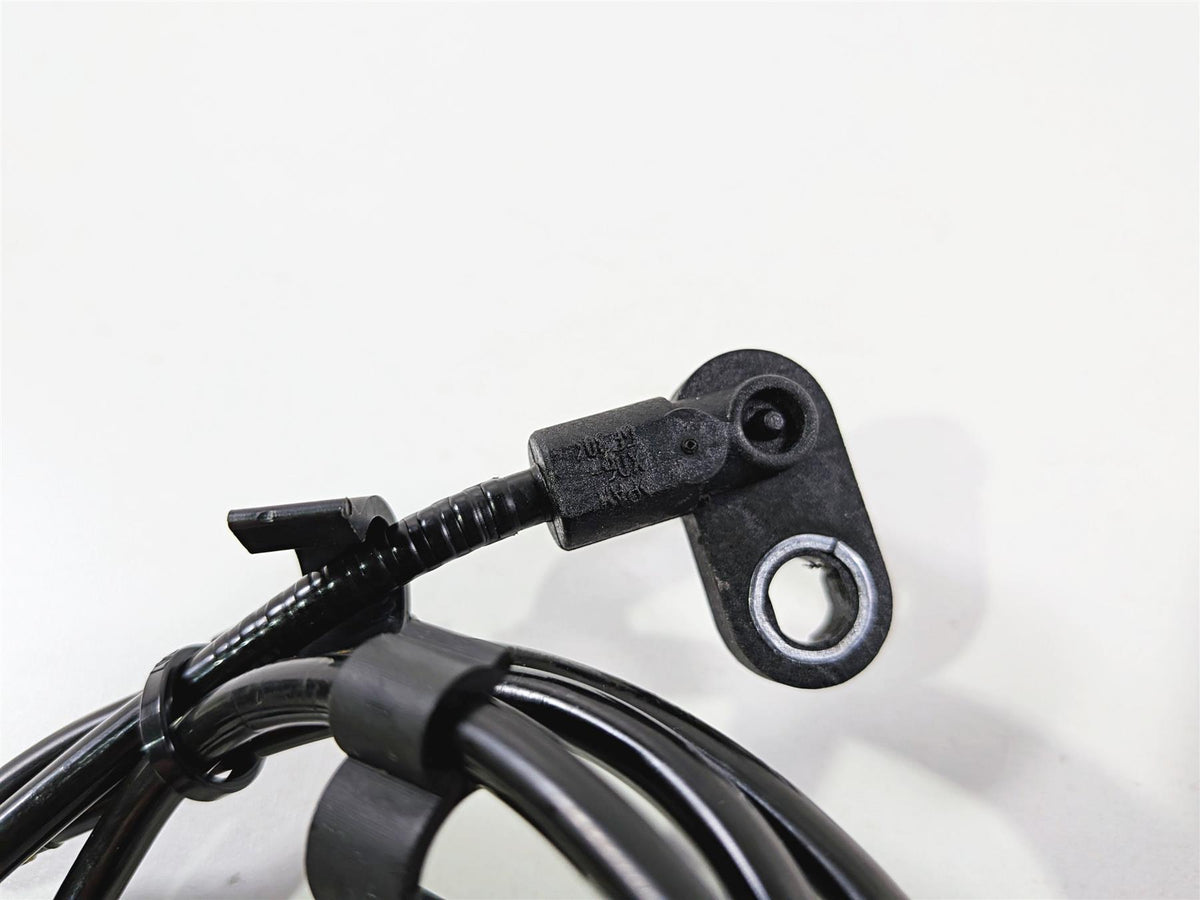 2019 Triumph Speed Triple RS 1050 Front Abs Brake Wheel Speed Sensor T2029270 {{ shop.shopifyCountryName }} - Mototech271
