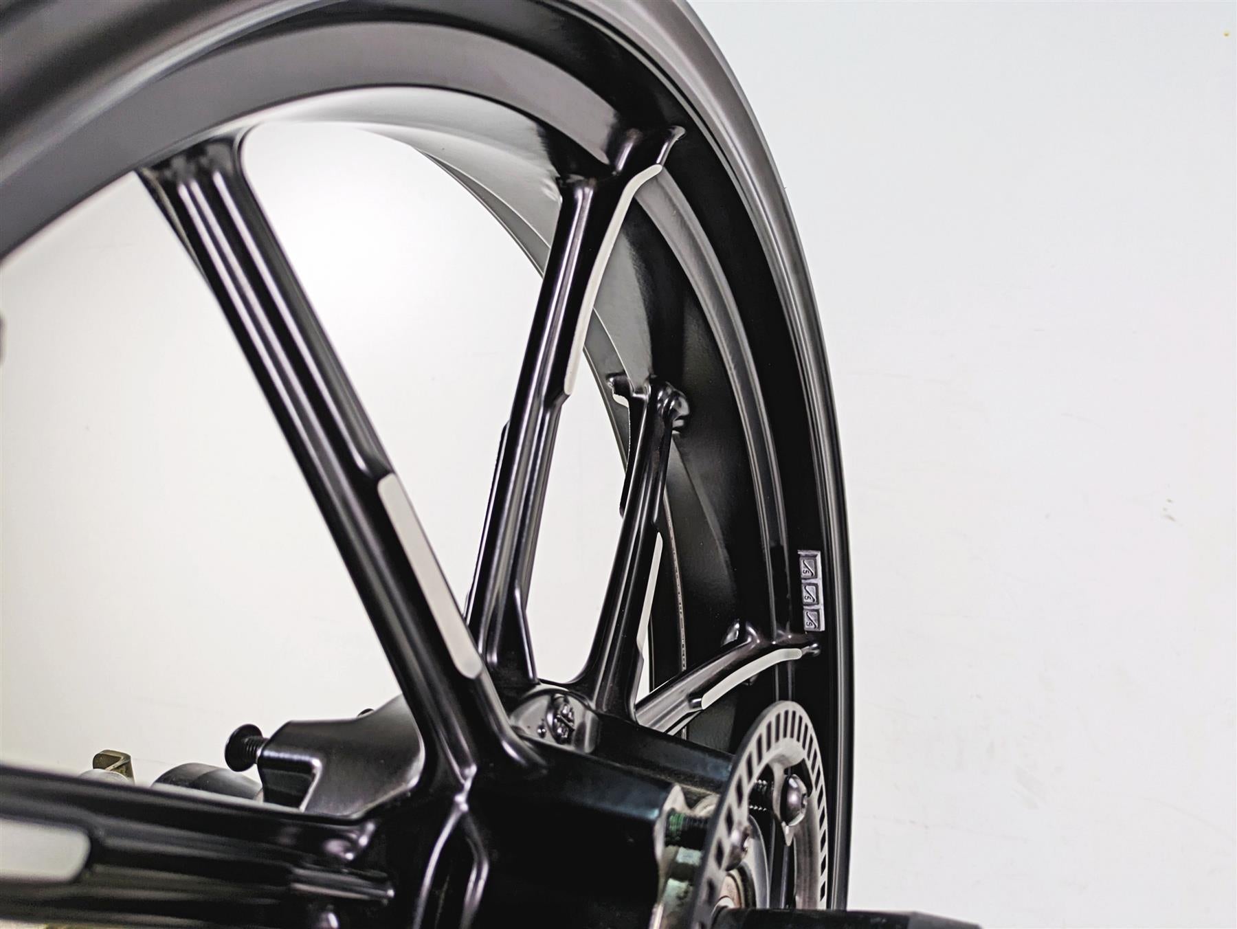2020 Ducati Scrambler 1100 Sport Pro Straight 18x3.5 Front Wheel Rim 50122321AA {{ shop.shopifyCountryName }} - Mototech271