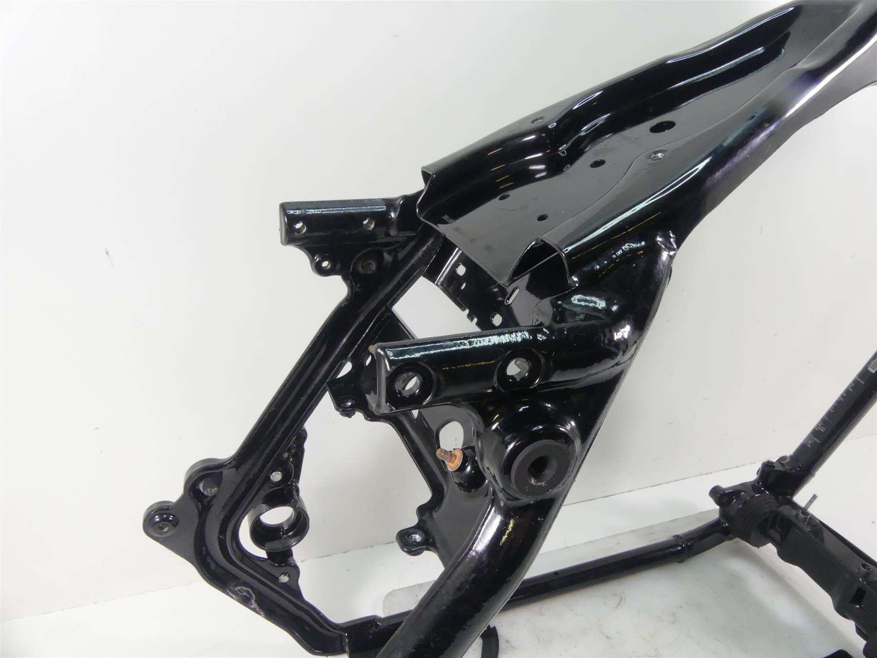 2016 Harley Touring FLTRX Road Glide Straight Main Frame Chassis - Salvage Title - 47900-14 {{ shop.shopifyCountryName }} - Mototech271