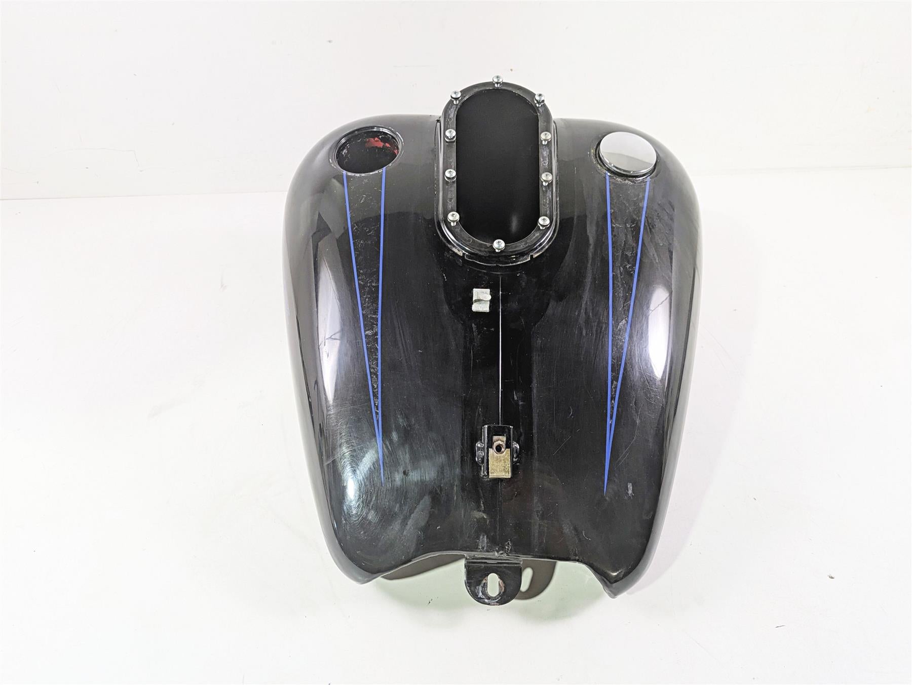 2007 Harley Touring FLHRSE CVO Road King Fuel Gas Petrol Tank - Read 61387-07 {{ shop.shopifyCountryName }} - Mototech271