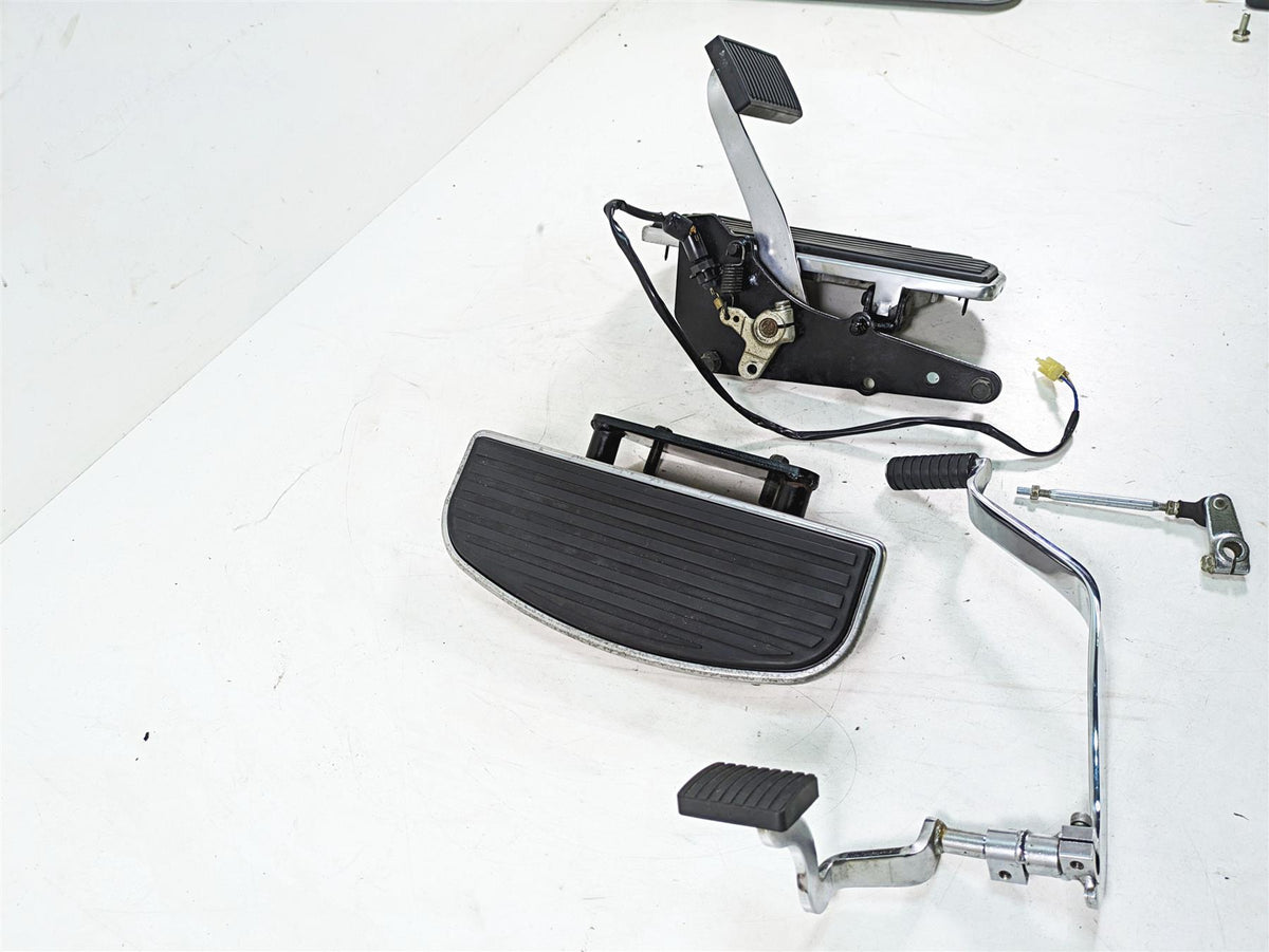 1997 Kawasaki VN1500 Vulcan Front Rider Footpeg Shift Brake Pedal Set 34003-1290 {{ shop.shopifyCountryName }} - Mototech271