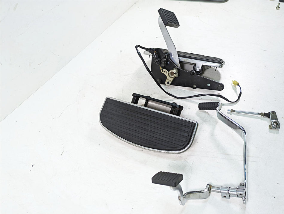 1997 Kawasaki VN1500 Vulcan Front Rider Footpeg Shift Brake Pedal Set 34003-1290 {{ shop.shopifyCountryName }} - Mototech271