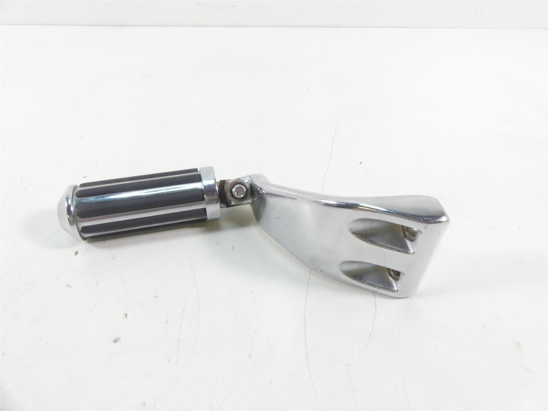 1997 Harley Dyna FXDS Super Glide Conv Left Mid Middle Footpeg Peg 50639-90A