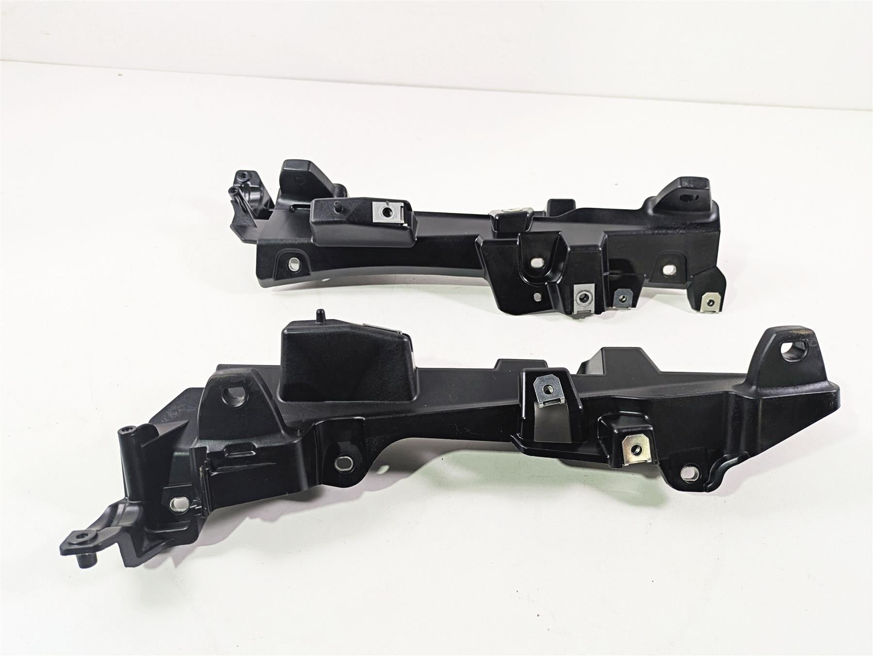 2016 BMW R1200RT K52 Saddlebag Mount Holder Set 46547728665 46547728666 {{ shop.shopifyCountryName }} - Mototech271