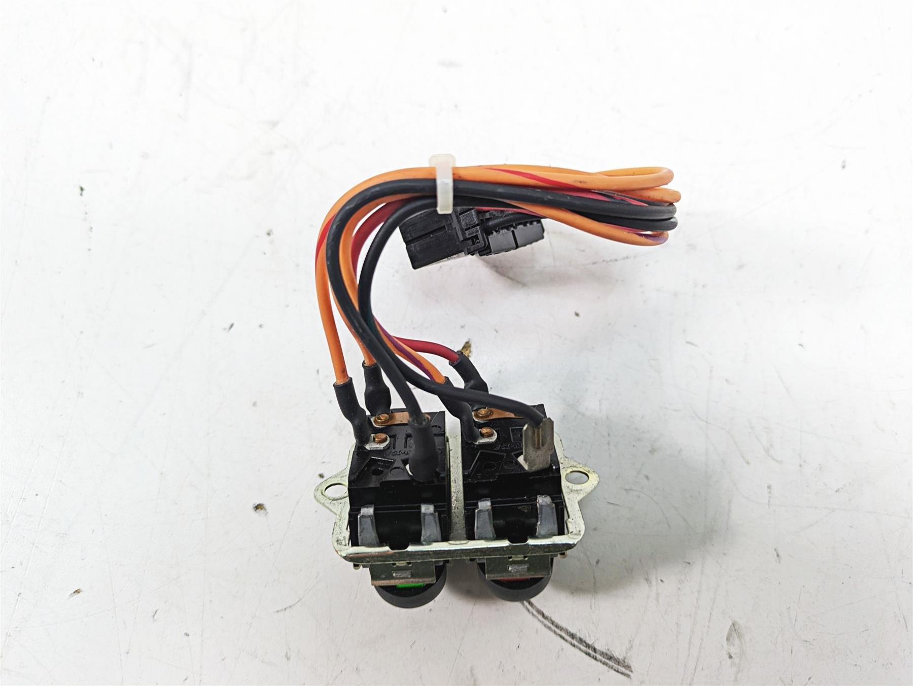 2013 Harley Touring FLHX Street Glide Cruise Auxiliary Switch Set 70219-08 {{ shop.shopifyCountryName }} - Mototech271