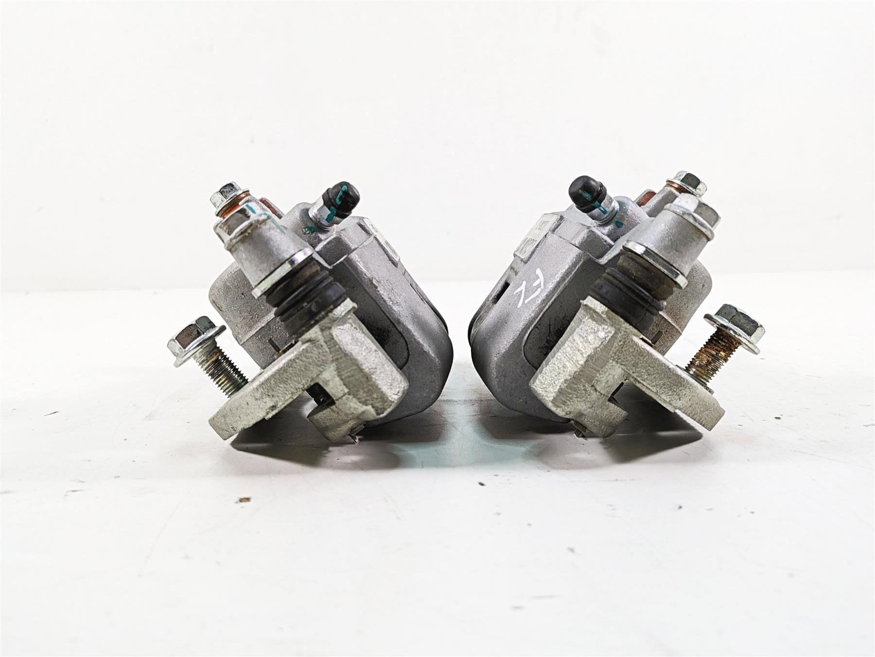 2021 CFMoto Zforce 500 Trail Front Brake Caliper Set 7020-081040-10000 {{ shop.shopifyCountryName }} - Mototech271