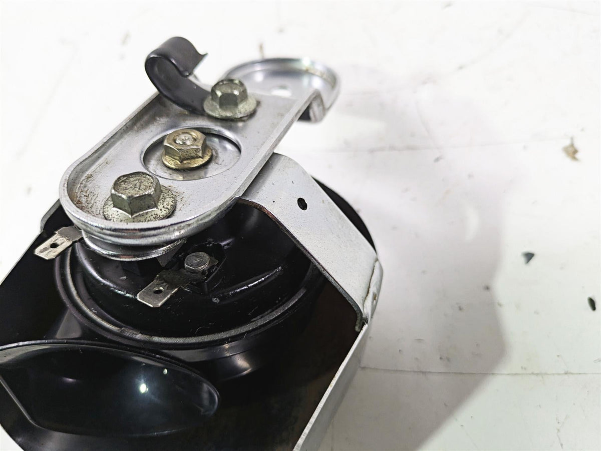 2003 Harley Touring FLHTCUI E-Glide 100th Horn & Chrome Cover 61300478A {{ shop.shopifyCountryName }} - Mototech271