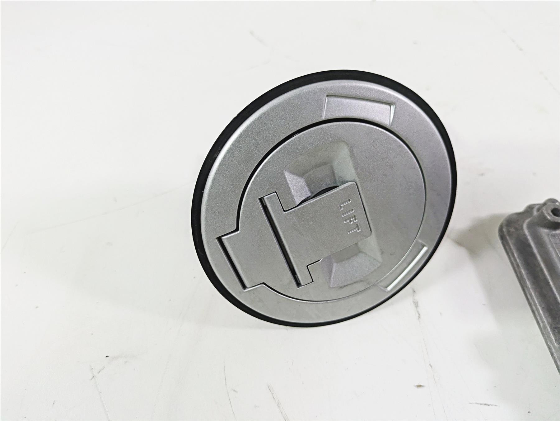 2016 BMW S1000RR K46 Cdi Ignition Switch Set Immobilizer 13618552934 51258540948 {{ shop.shopifyCountryName }} - Mototech271