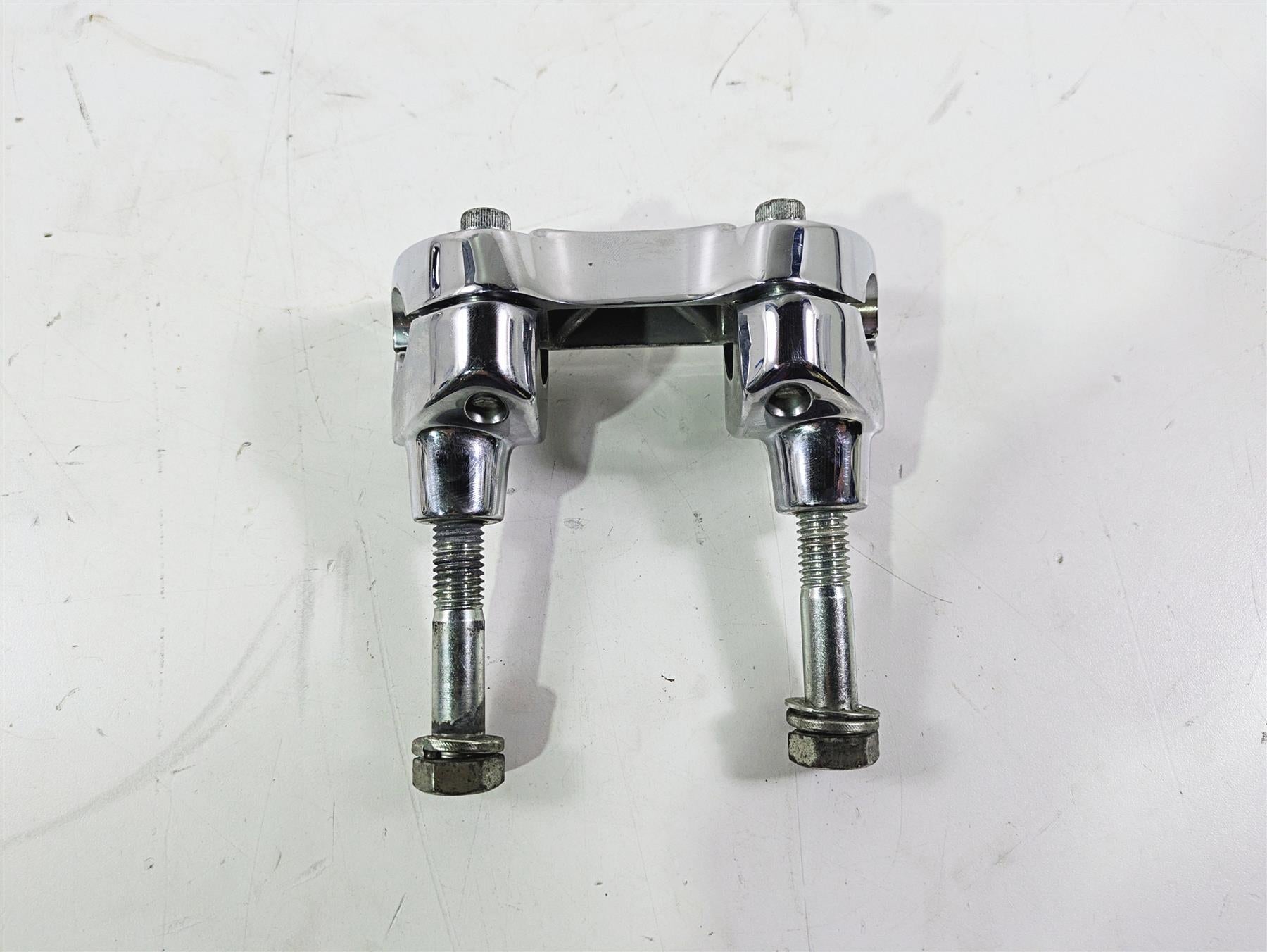 2004 Harley FLSTCI Softail Heritage Handlebar Holder Riser Set 56567-86B {{ shop.shopifyCountryName }} - Mototech271