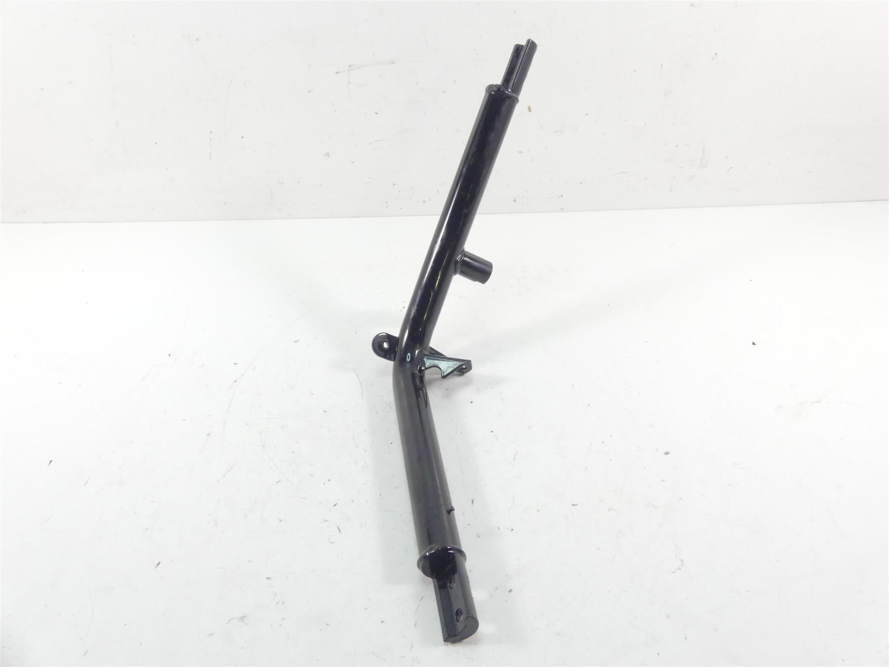 2012 Harley VRSCF Muscle Rod Right Front Frame Chassis Downtube Rail 47988-12BK {{ shop.shopifyCountryName }} - Mototech271