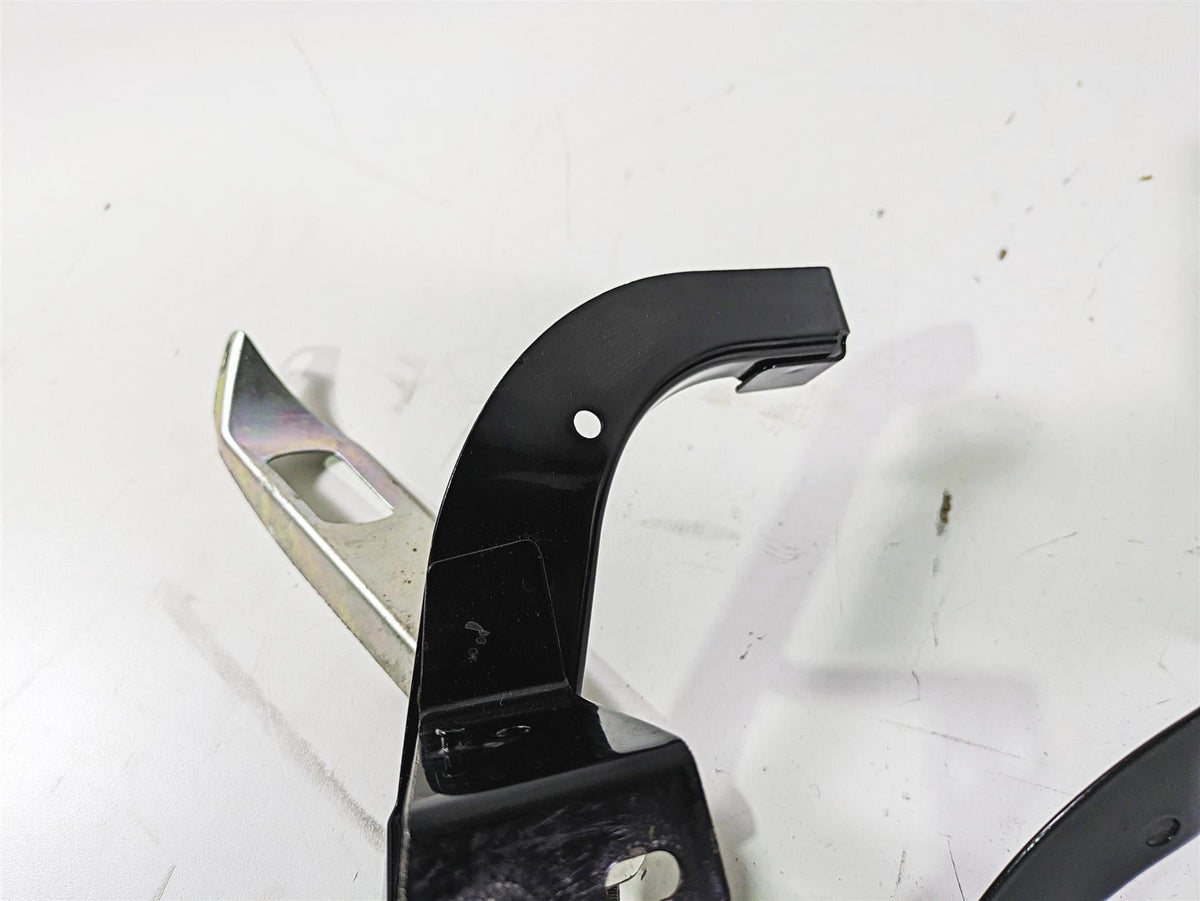 2008 Harley Touring FLHTCU E-Glide 105TH Front Fairing Mounts Set 58479-96B {{ shop.shopifyCountryName }} - Mototech271