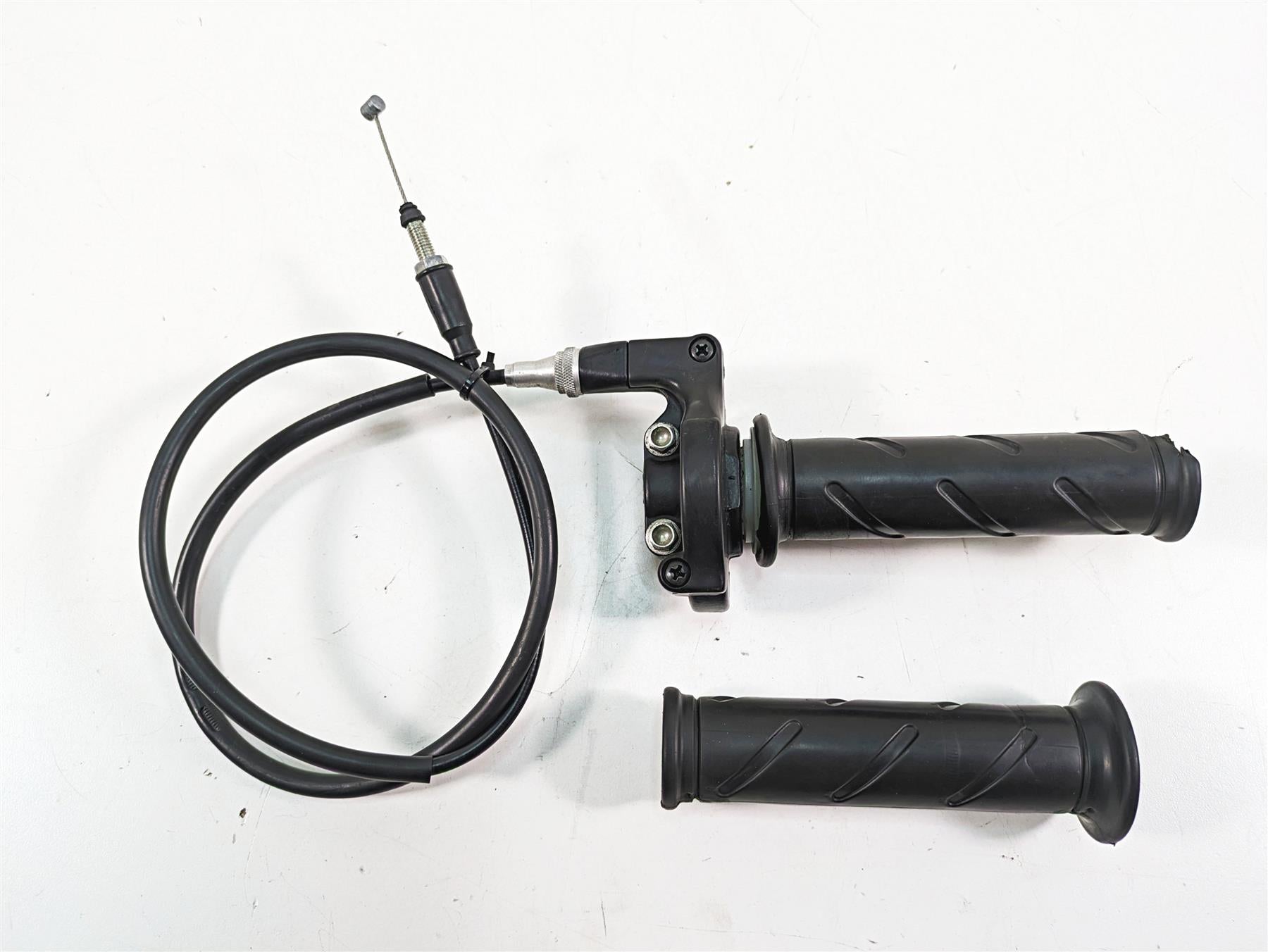 2011 Ducati Hypermotard 1100 Evo SP Throttle Control & Both Grips 65420032A {{ shop.shopifyCountryName }} - Mototech271