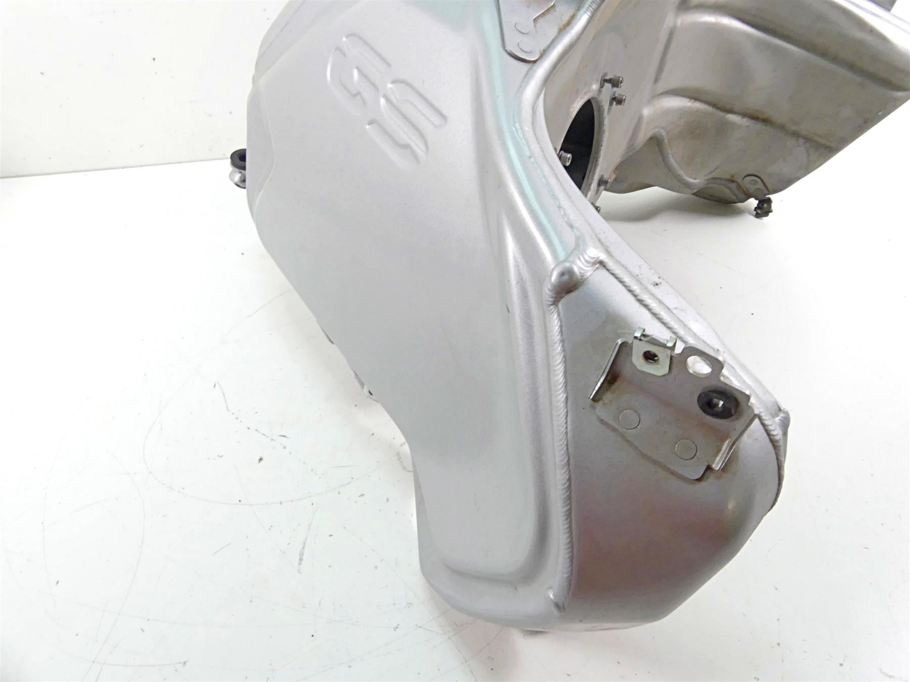 2016 BMW R1200GS Adv K51 Fuel Gas Petrol Tank - No Dents 16118536188 {{ shop.shopifyCountryName }} - Mototech271