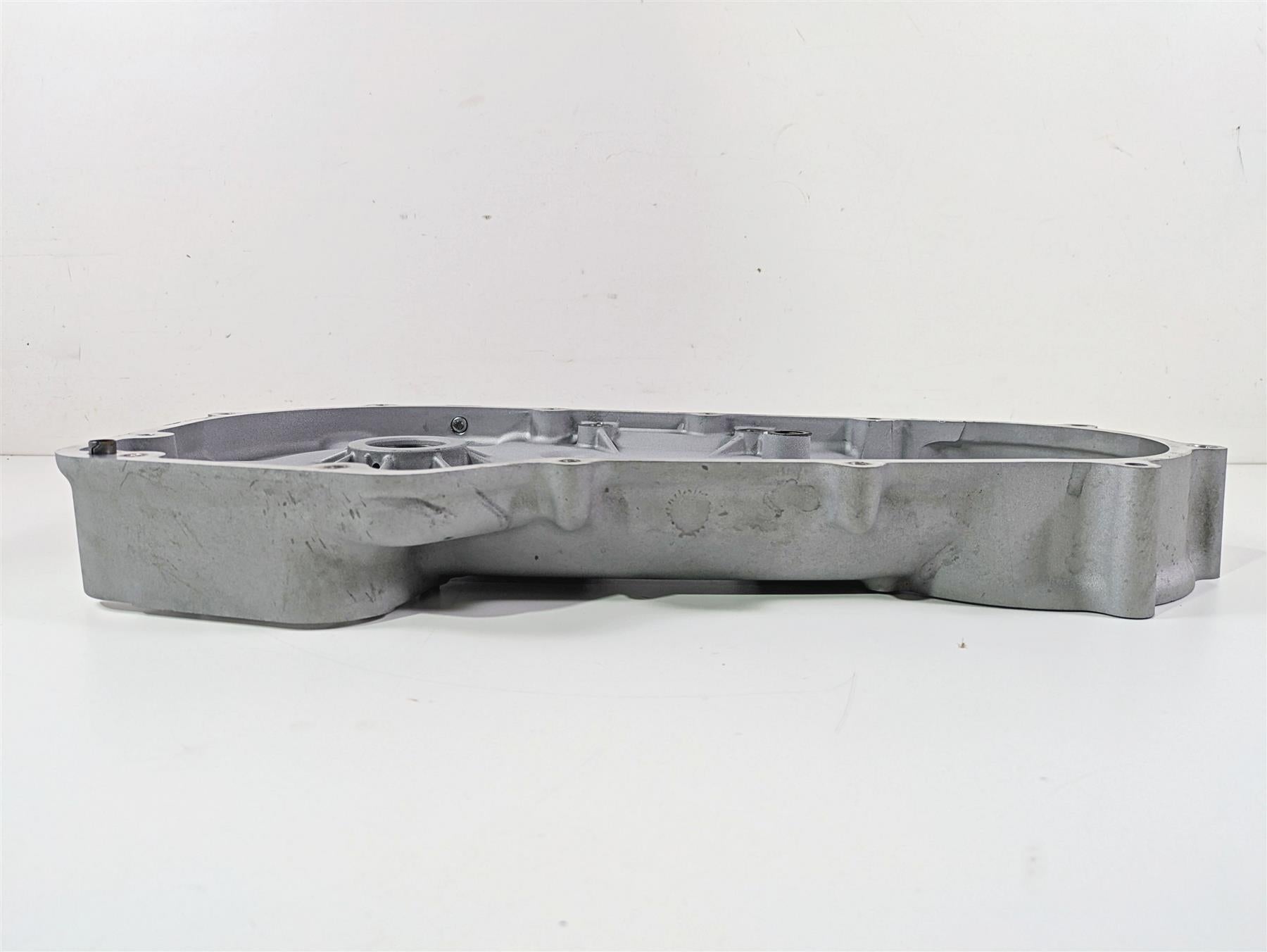 2009 Harley FXDC Dyna Super Glide Inner Primary Drive Clutch Cover Mid 60681-06B {{ shop.shopifyCountryName }} - Mototech271