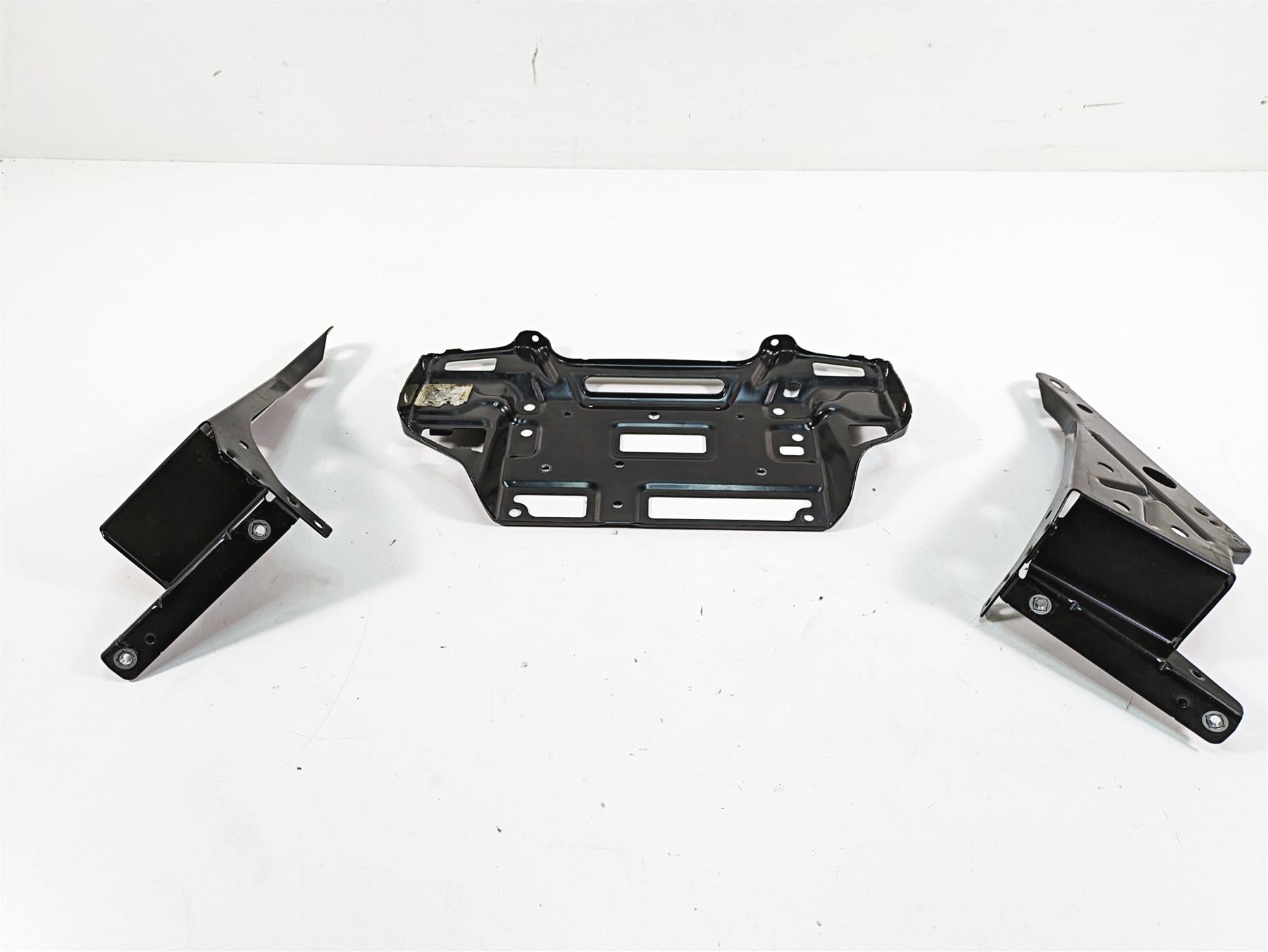 2018 Harley Touring FLHXSE CVO Street Glide Front Fairing Mounts 57000186 | Mototech271