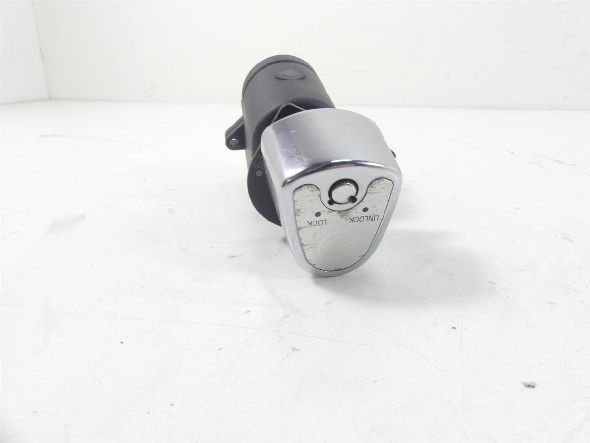 2011 Harley Touring FLTRX Road Glide Ignition Switch Lock - VIN 71572-06 {{ shop.shopifyCountryName }} - Mototech271