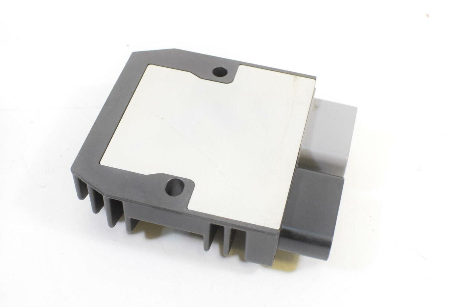 2014 Yamaha XT1200 ES Super Tenere Rectifier Voltage Regulator 1D7-81960-01-00 {{ shop.shopifyCountryName }} - Mototech271