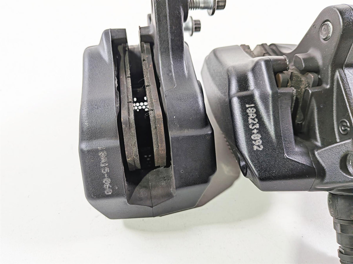 2018 Harley Touring FLHTCU Electra Glide Front Brake Calipers 43027-08 44023-08-Mototech271
