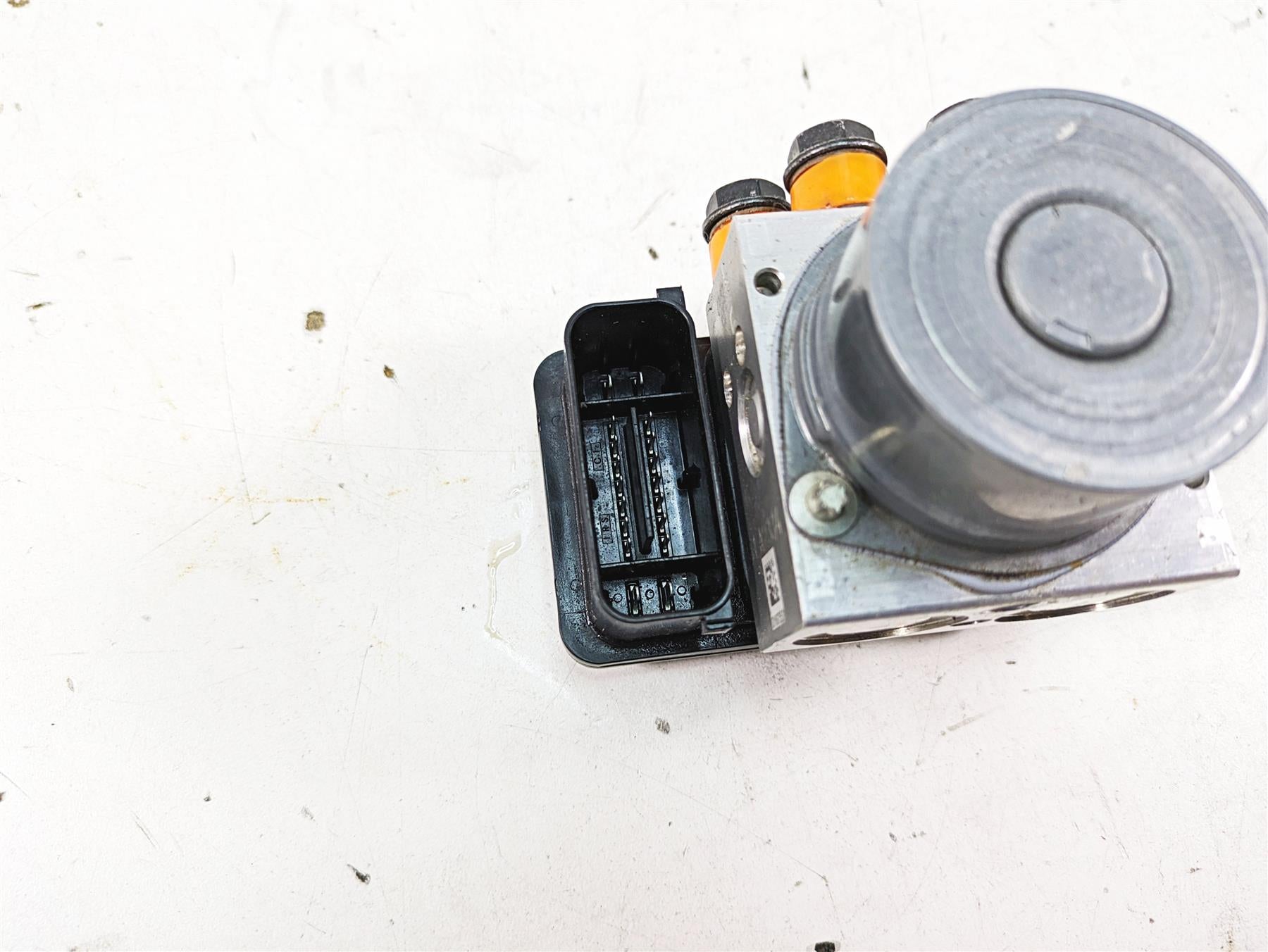 2020 Ducati Scrambler 1100 Sport Pro Abs Control Module Pump 54240801A {{ shop.shopifyCountryName }} - Mototech271