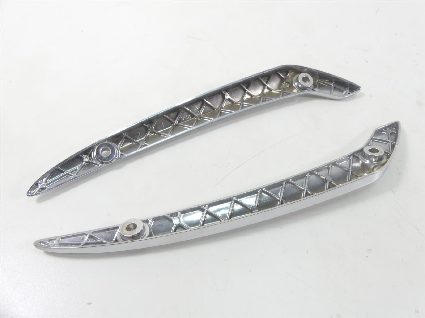 2007 Yamaha XVS1300 V-Star Rear Chrome Fender Struts Braces 3D8-2164G-00-00 {{ shop.shopifyCountryName }} - Mototech271