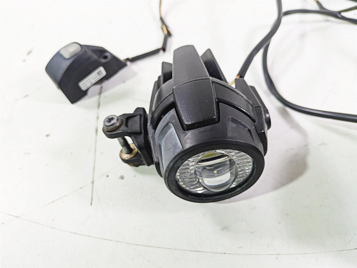 2015 BMW R1200GS Adv K51 Daytime Running Fog Spot Light Lamp Set 63178532147 {{ shop.shopifyCountryName }} - Mototech271