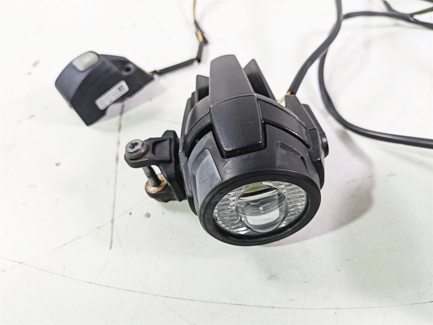 2015 BMW R1200GS Adv K51 Daytime Running Fog Spot Light Lamp Set 63178532147 {{ shop.shopifyCountryName }} - Mototech271