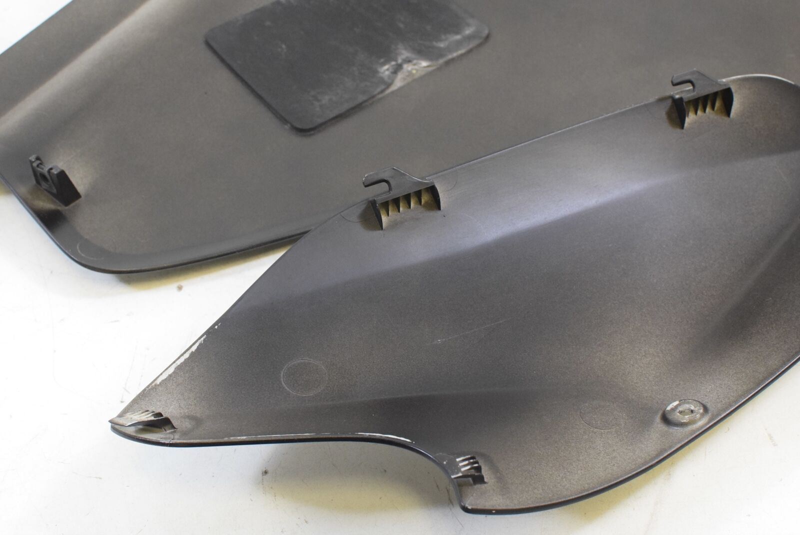 2014 Ducati Panigale 1199 S Upper Right Main Fairing Cover Panel 48013463A {{ shop.shopifyCountryName }} - Mototech271