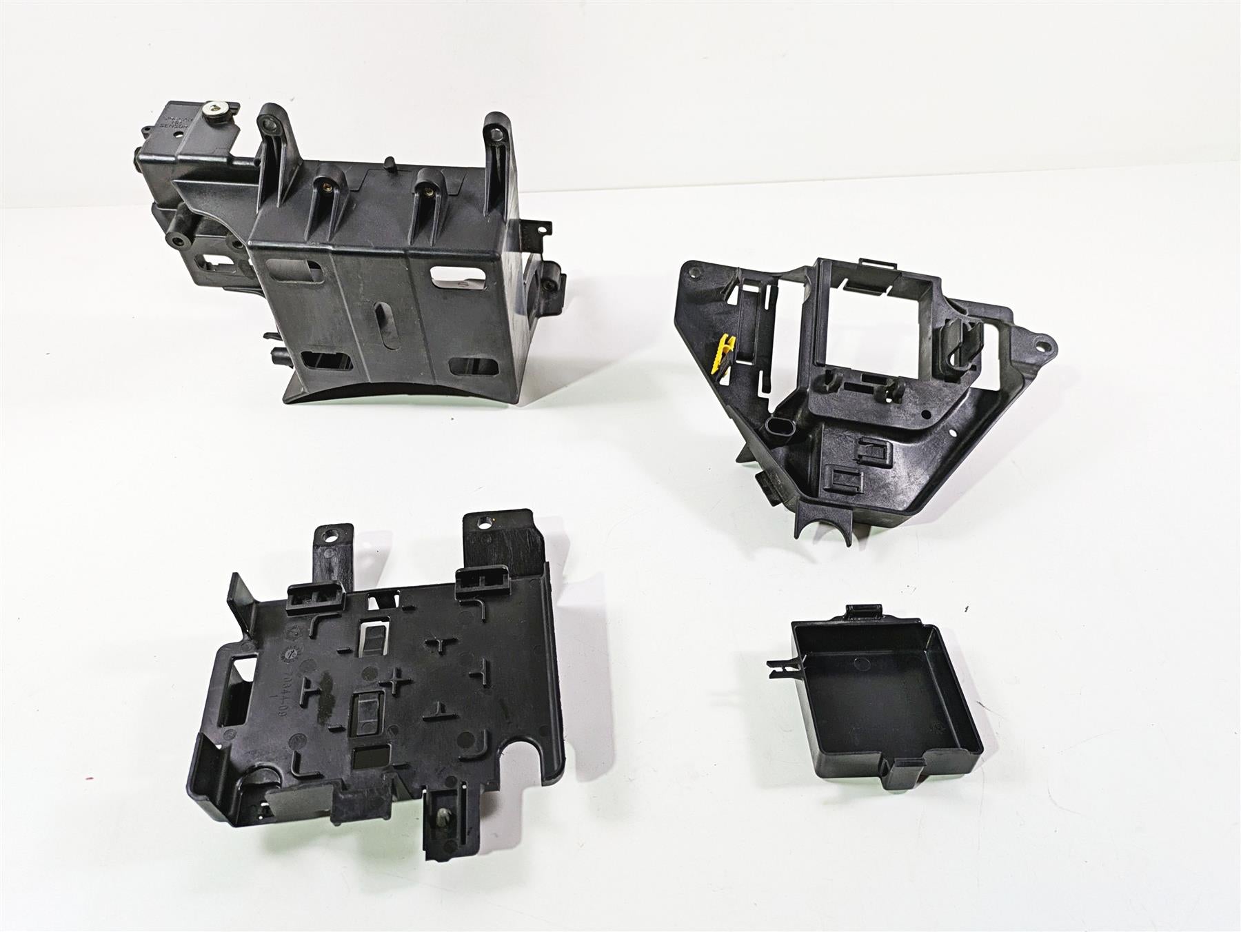 2010 Harley Touring FLHTK Electra Glide Battery Tray Electrical Set 66281-09B {{ shop.shopifyCountryName }} - Mototech271
