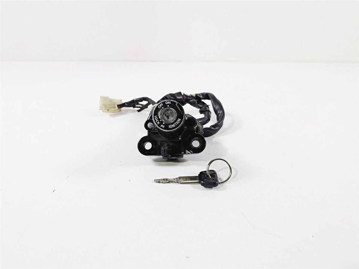 2016 Yamaha YZF R1 RN32 Ignition Switch Key Lock Set 2CR-82501-10-00 {{ shop.shopifyCountryName }} - Mototech271