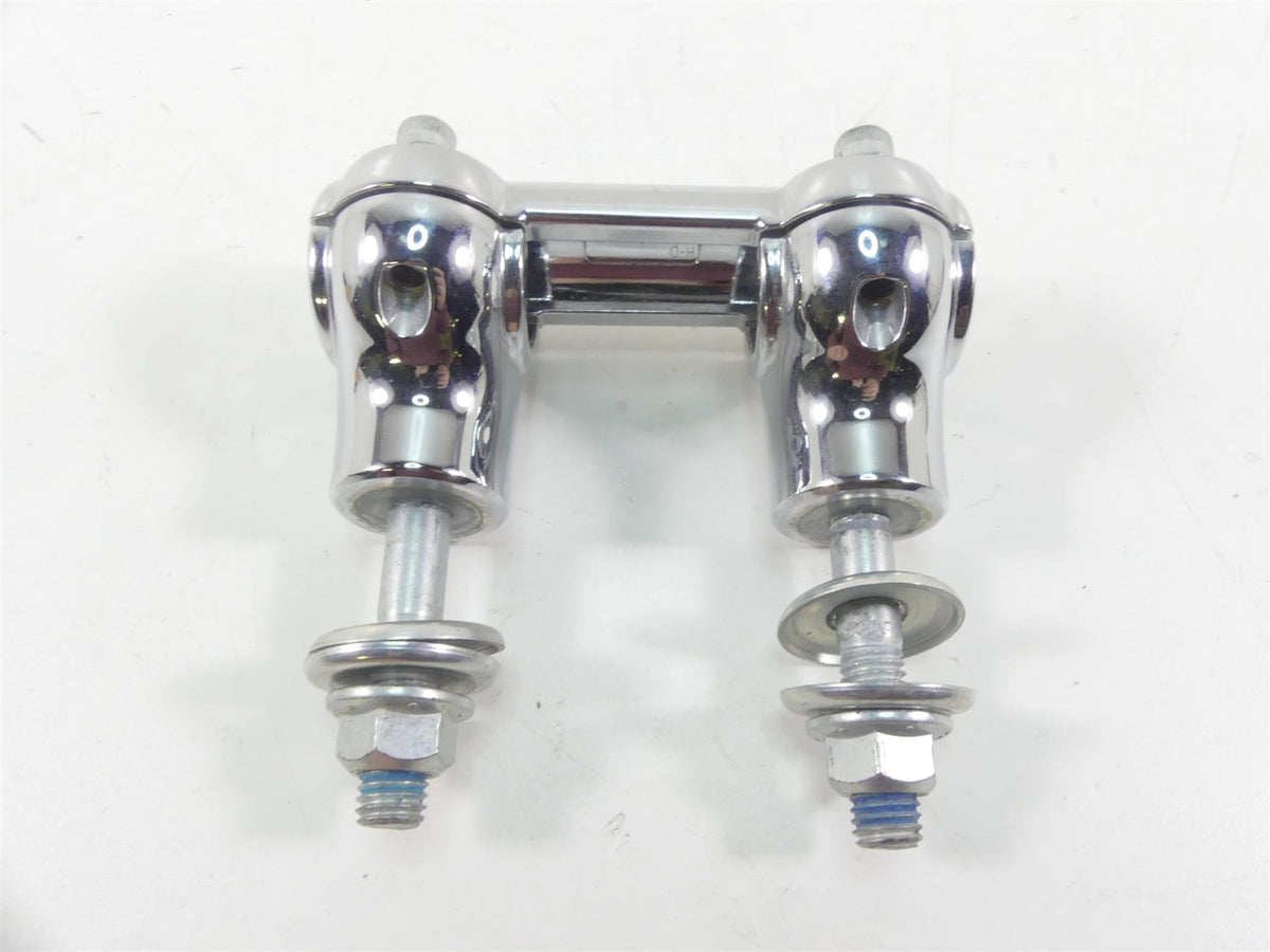 2019 Harley FLHC Softail Heritage Chrome Handlebar Clamp Riser Set 56998-09 {{ shop.shopifyCountryName }} - Mototech271