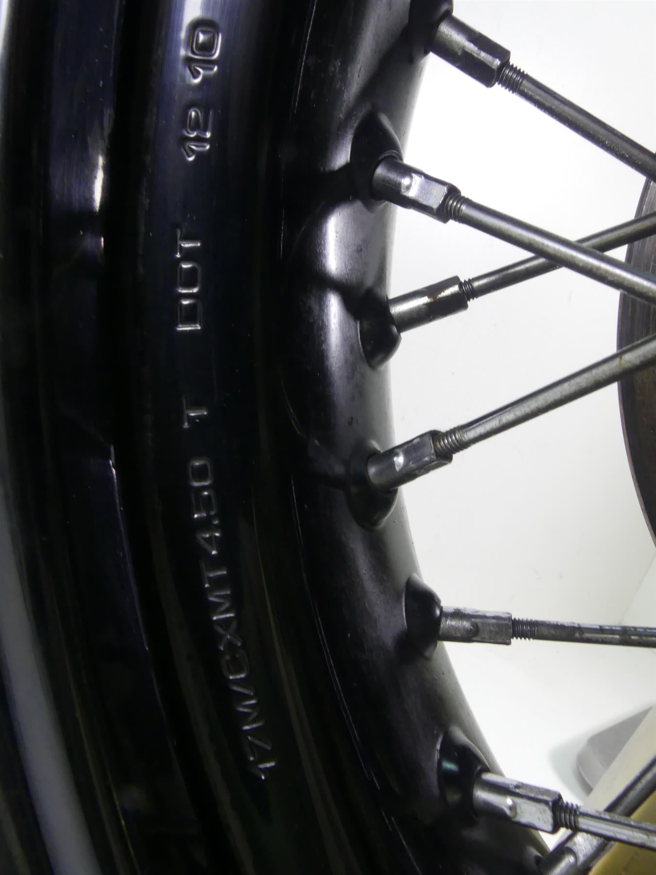 2013 Harley FXDWG Dyna Wide Glide Rear 17x4.5 Rear Wheel Rim -Read 41430-09A {{ shop.shopifyCountryName }} - Mototech271
